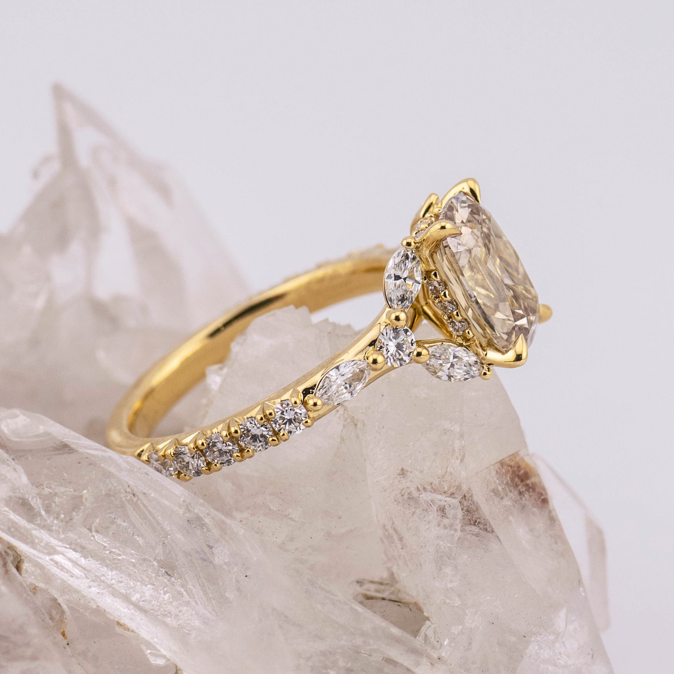 (Ready to Ship Size N) - Champagne 2.07ct Old Mine VS1 in 18k Yellow Gold