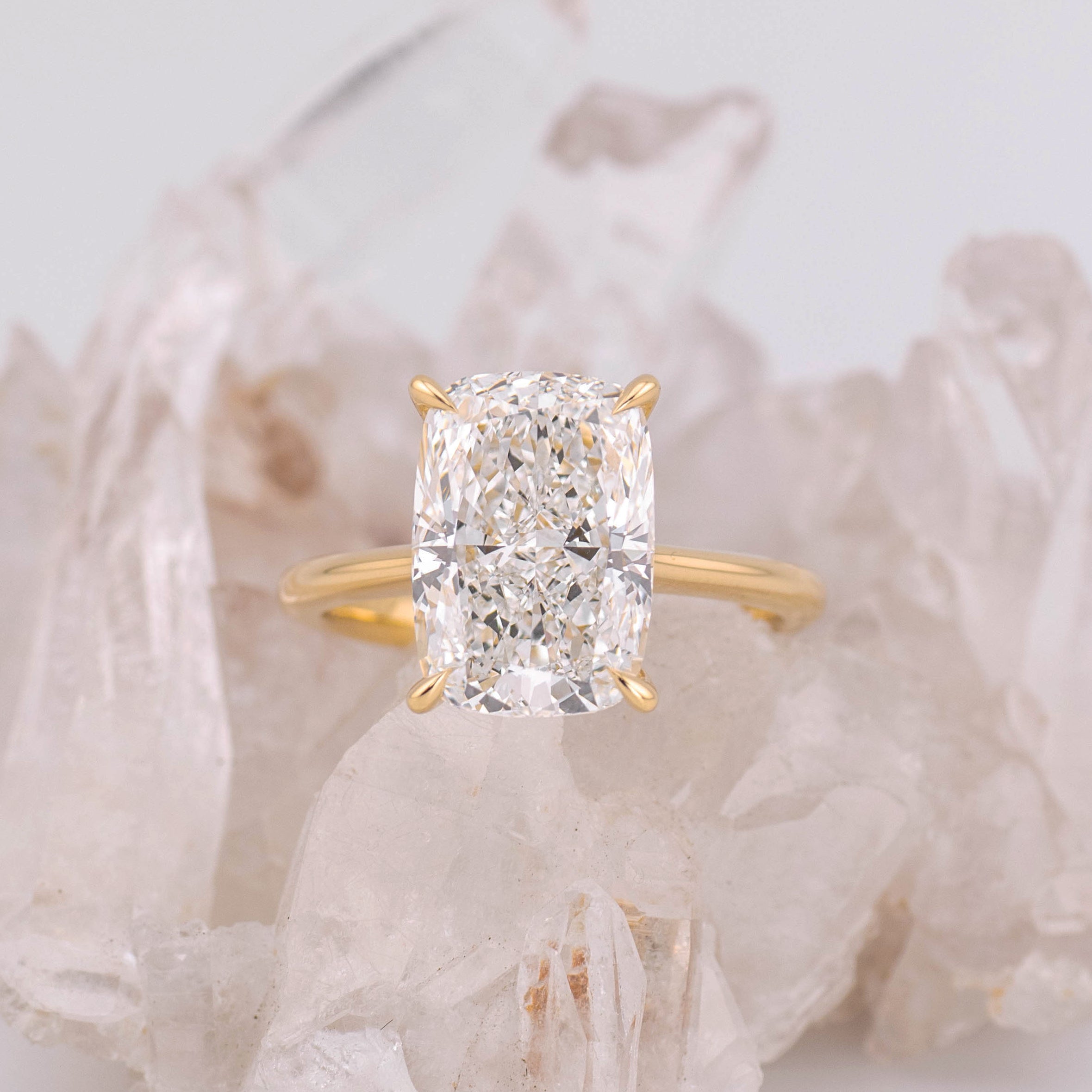 (Ready to Ship Size M) 5.00ct E VVS2 Elongated Cushion with Cathedral Hidden Halo Setting in 18k Yellow Gold
