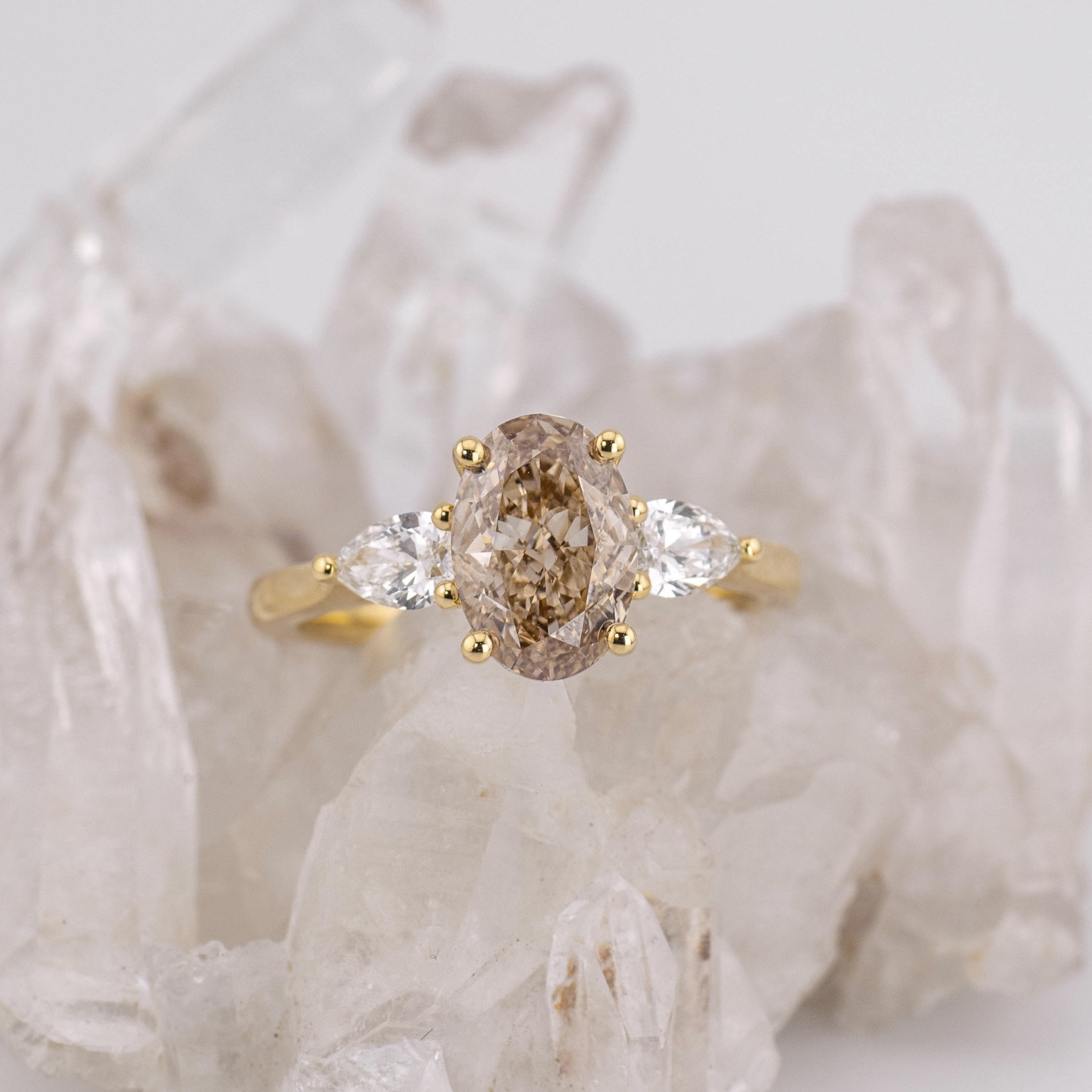 (Ready to Ship Size M) - Fancy Brown 2.04ct VVS1 Oval Trilogy in 18k Yellow Gold