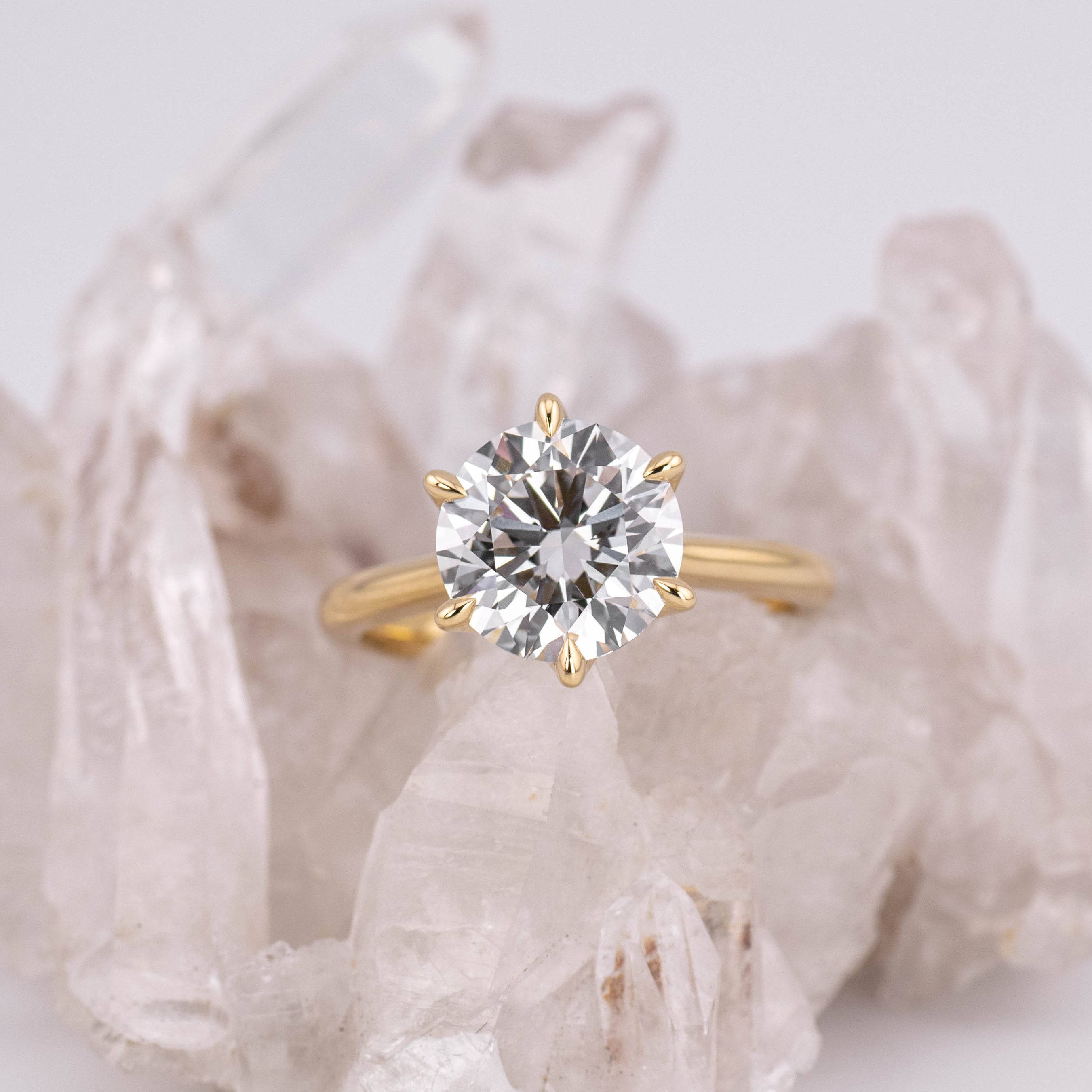 (Ready to Ship Size M) - Grace 3.0 Round Brilliant Petal Cathedral 3.04ct E VVS2 in 18k Yellow Gold