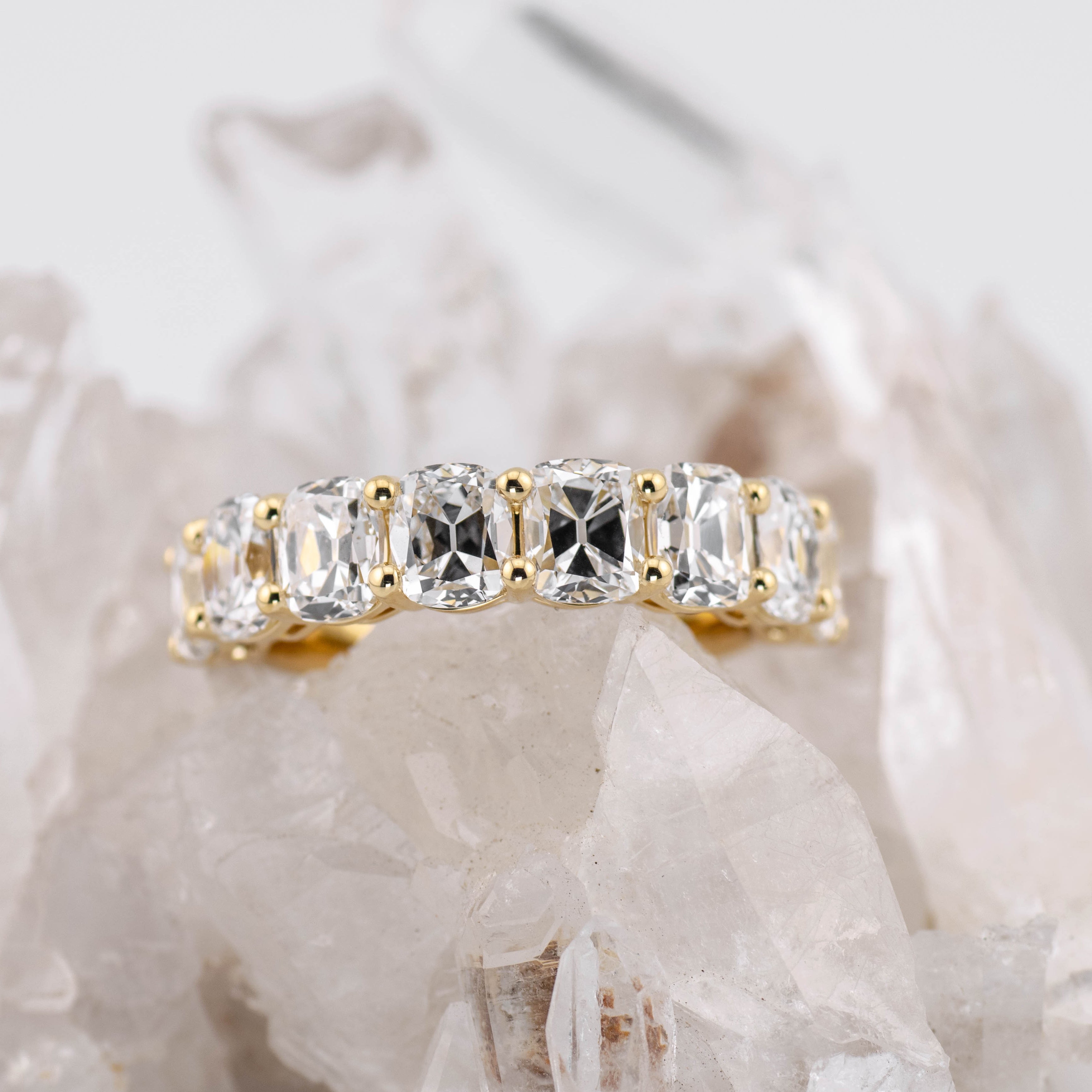 (Ready to Ship Size M) - 4.05ct Old Mine Wedding/Eternity Ring in 18k