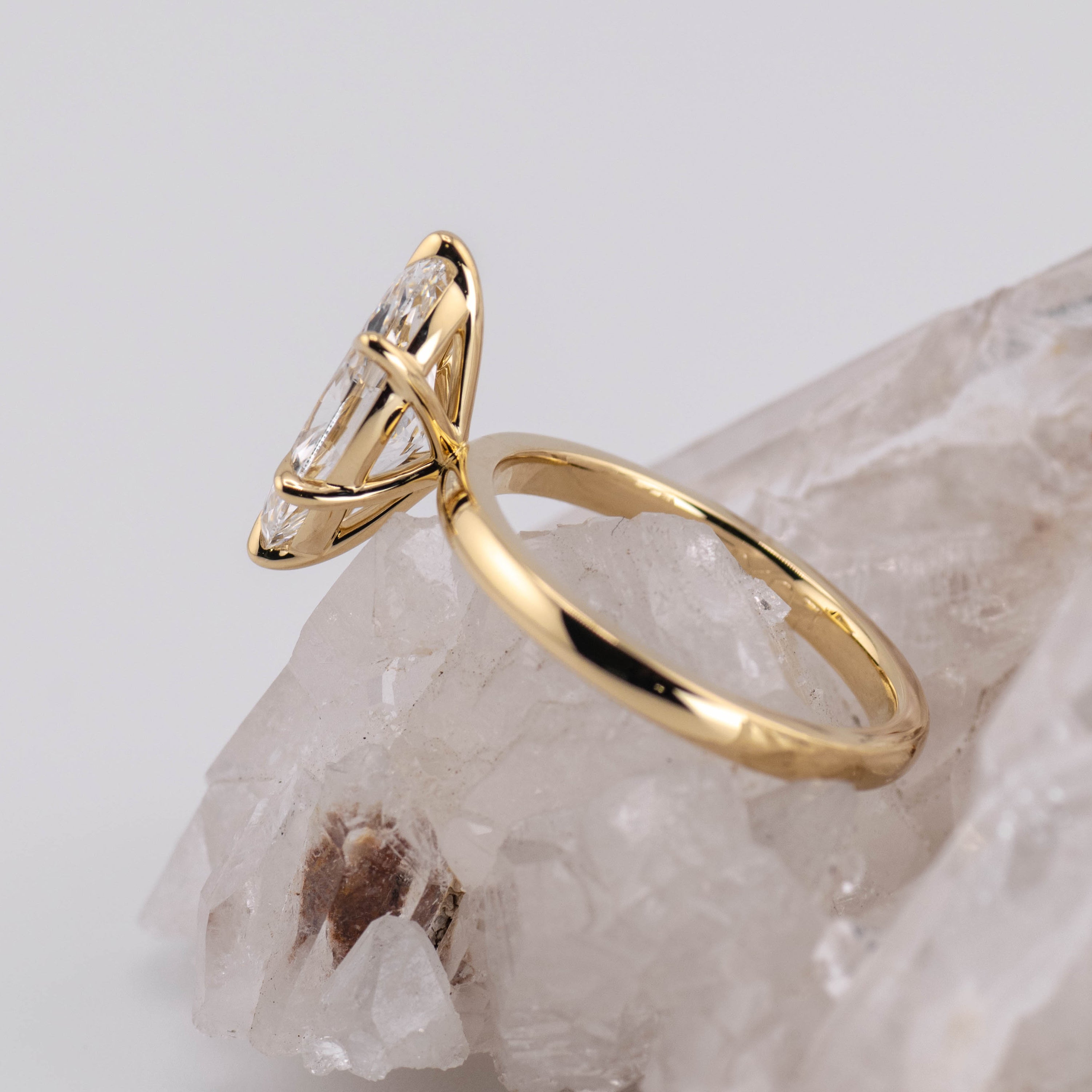 (Ready to Ship Size M) - Milan 2.0 – 6 Claw 2.07ct E VVS2 Marquise Solitaire in 18k Yellow Gold