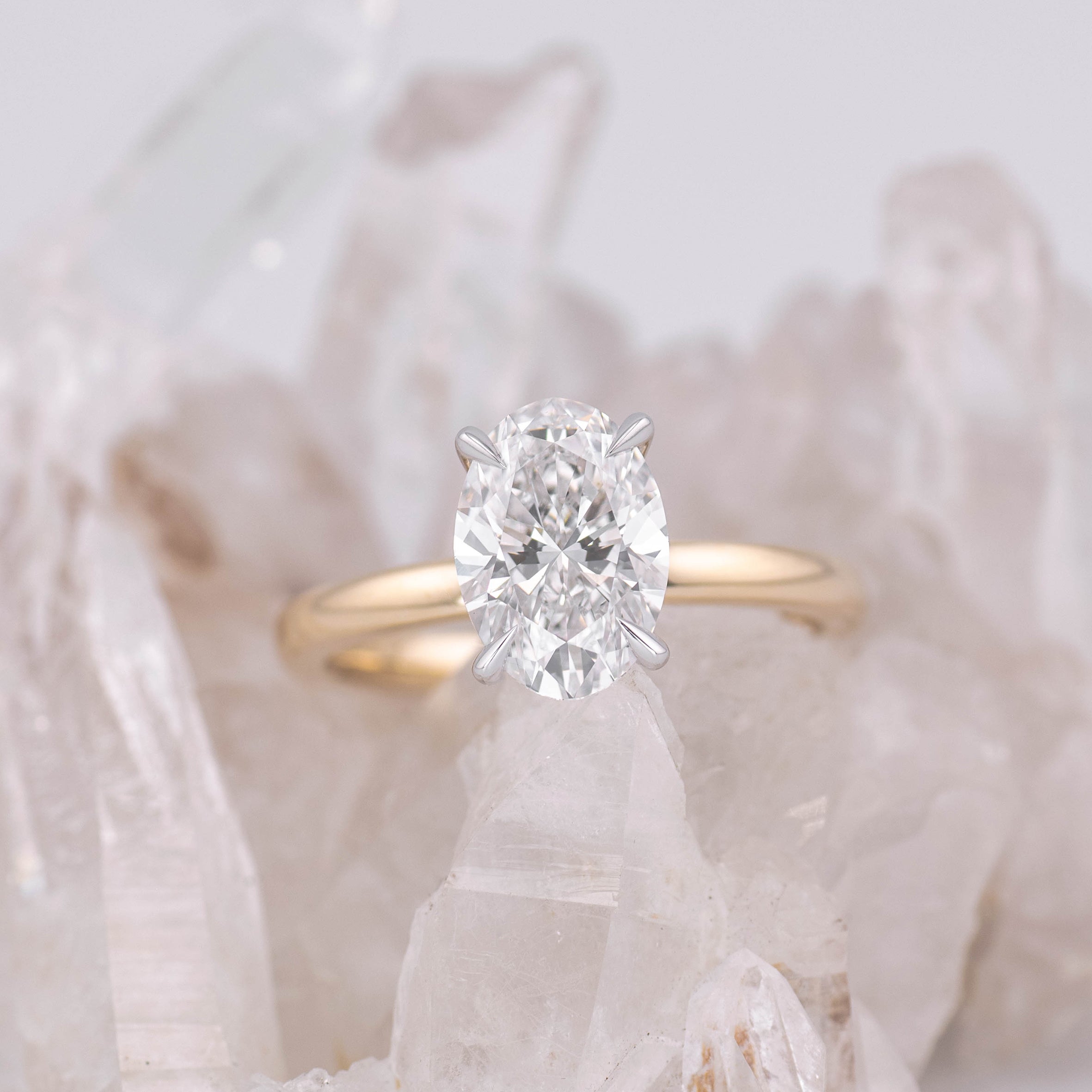 (Ready to Ship Size M) - Kate 2.0 – 4 Claw 2.08ct E VVS2 Oval Solitaire in 9k 2 Tone Gold