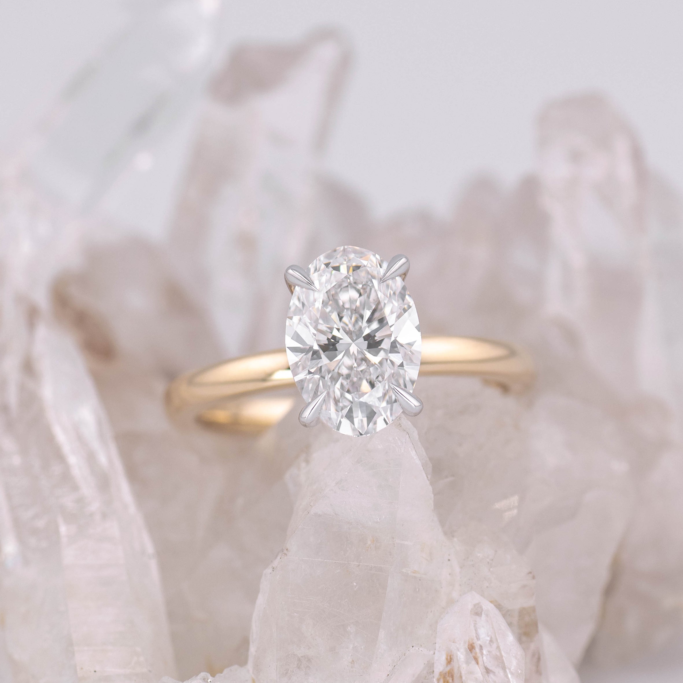 (Ready to Ship Size M) - Kate 2.0 – 4 Claw 2.08ct E VVS2 Oval Solitaire in 9k 2 Tone Gold