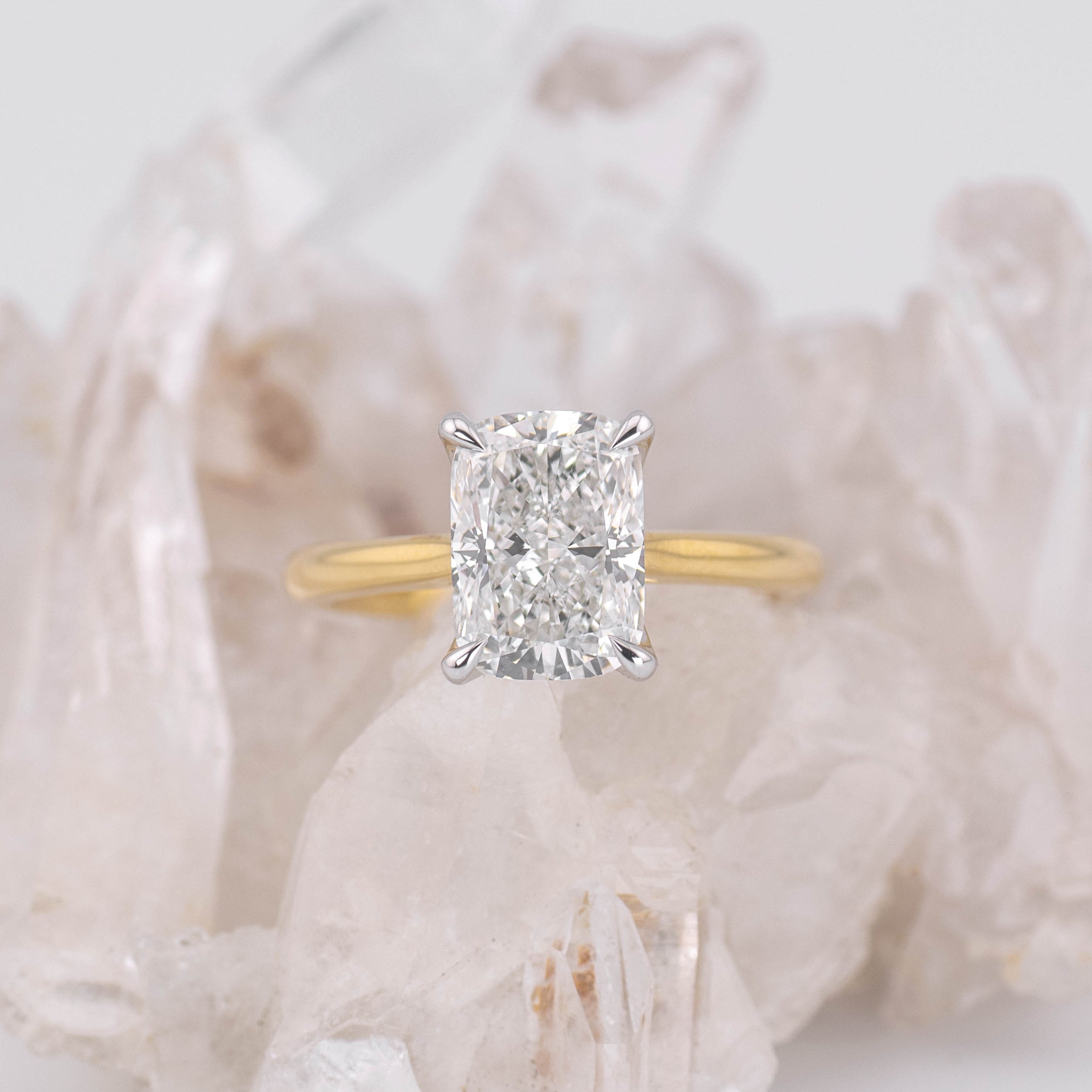 Petal Elongated Cushion – 4 Claw 2ct D VVS2 Solitaire in Platinum
