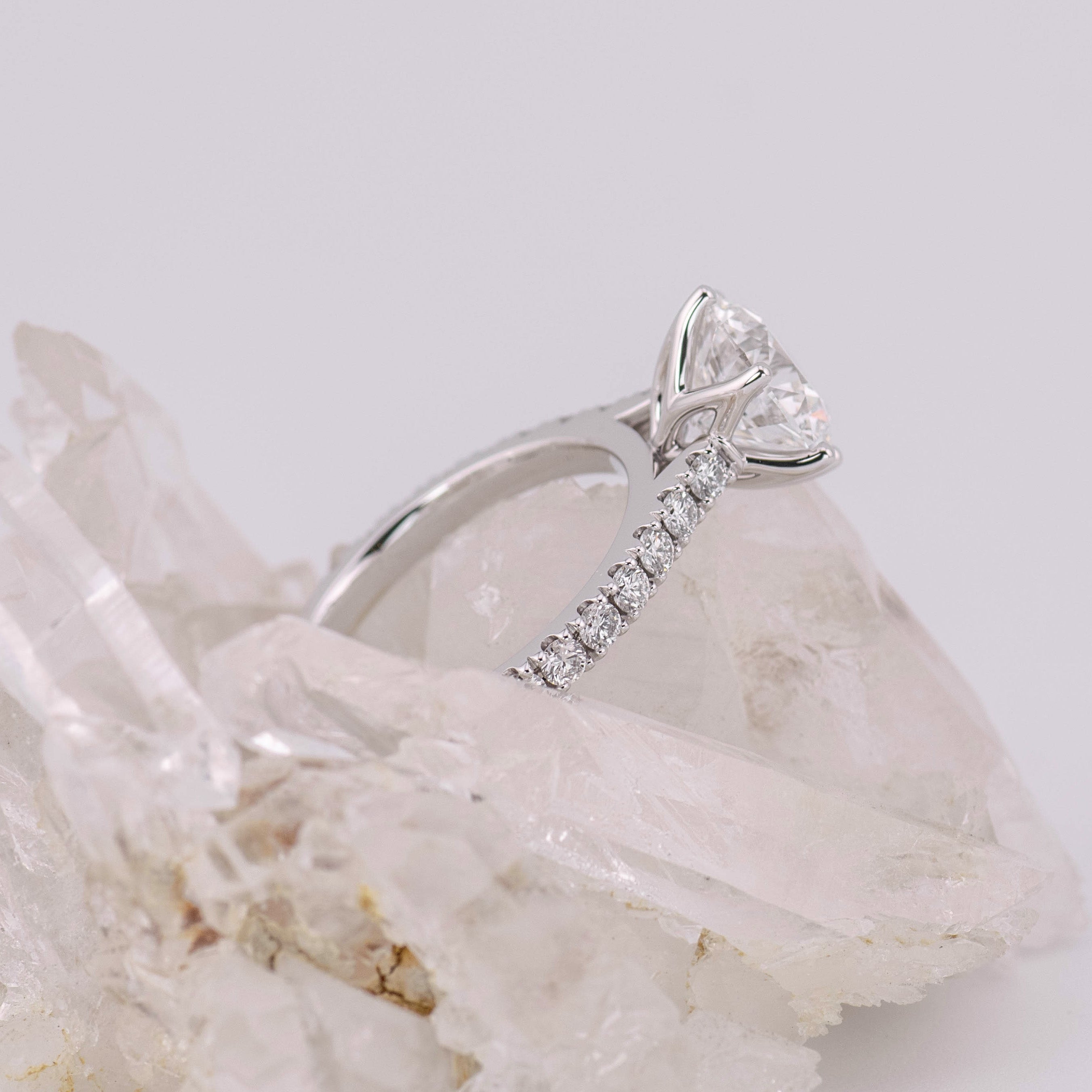 (Ready to Ship Size M) - Petal Pave Solitaire – 6 Petal Claw Round Brilliant 2.76ct D VVS2 in 18k White Gold