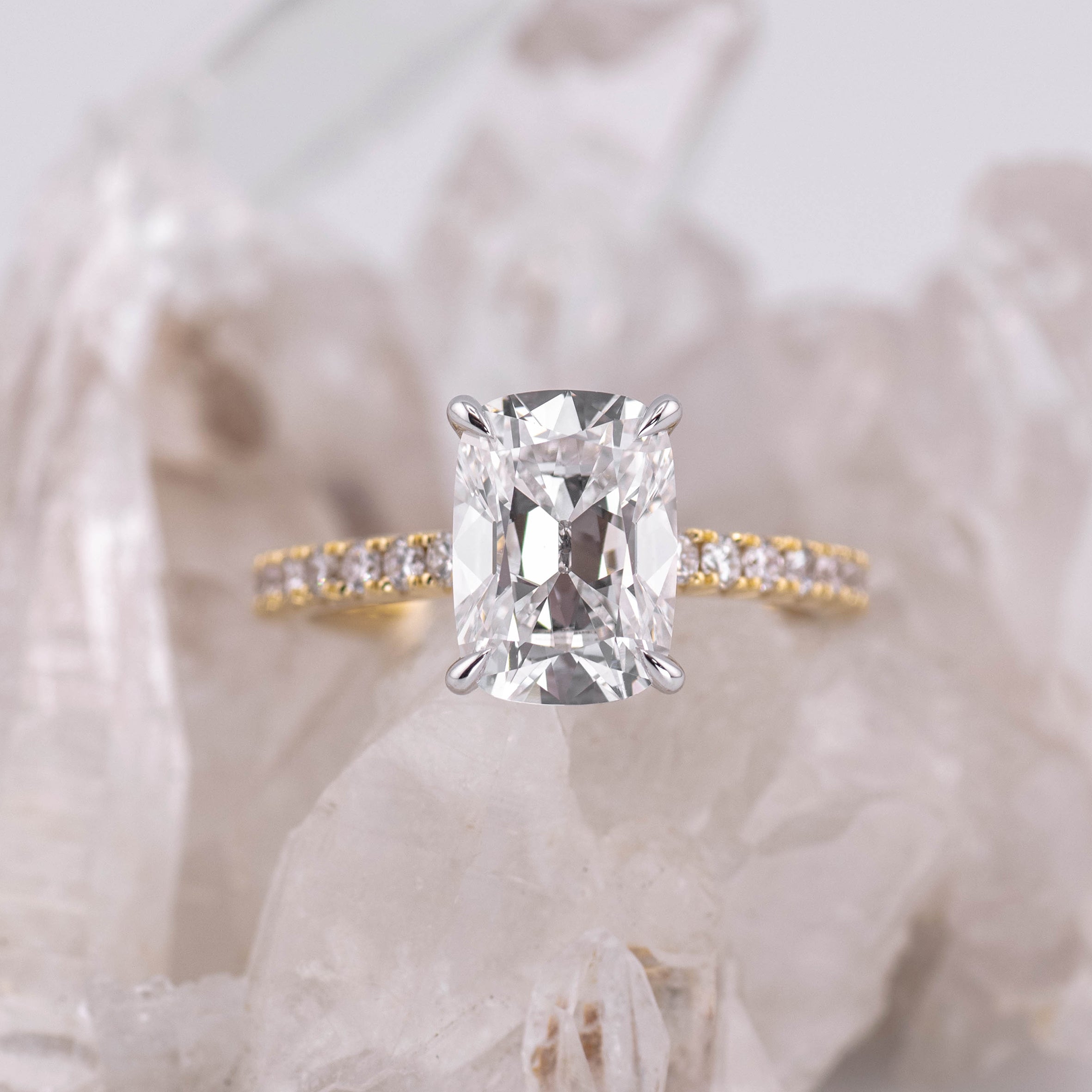 (Ready to Ship Size M) - 2.78ct Old Mine E VVS2 Solitaire with Hidden Halo & French Pave Band 18k 2 Tone Gold