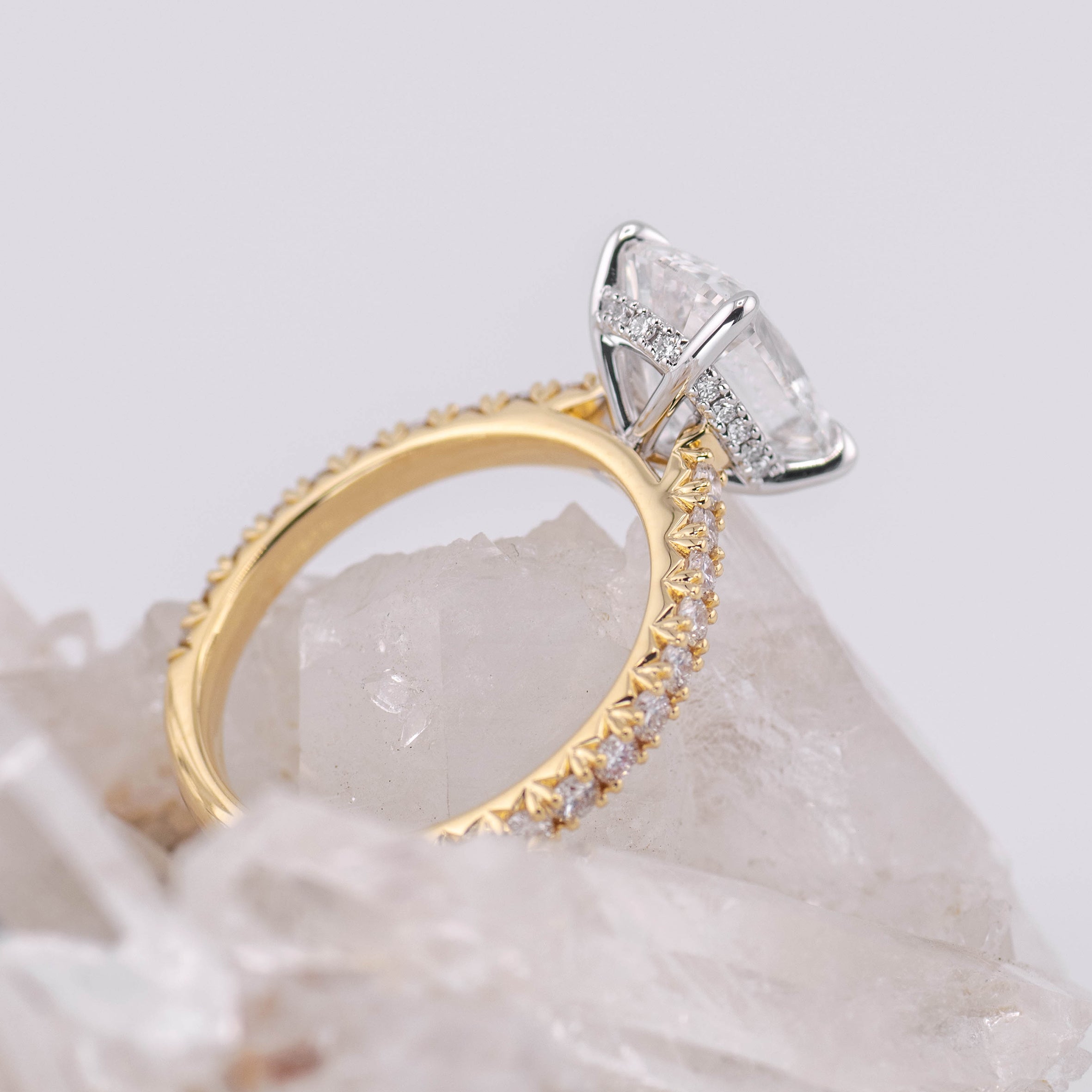 (Ready to Ship Size M) - 2.78ct Old Mine E VVS2 Solitaire with Hidden Halo & French Pave Band 18k 2 Tone Gold