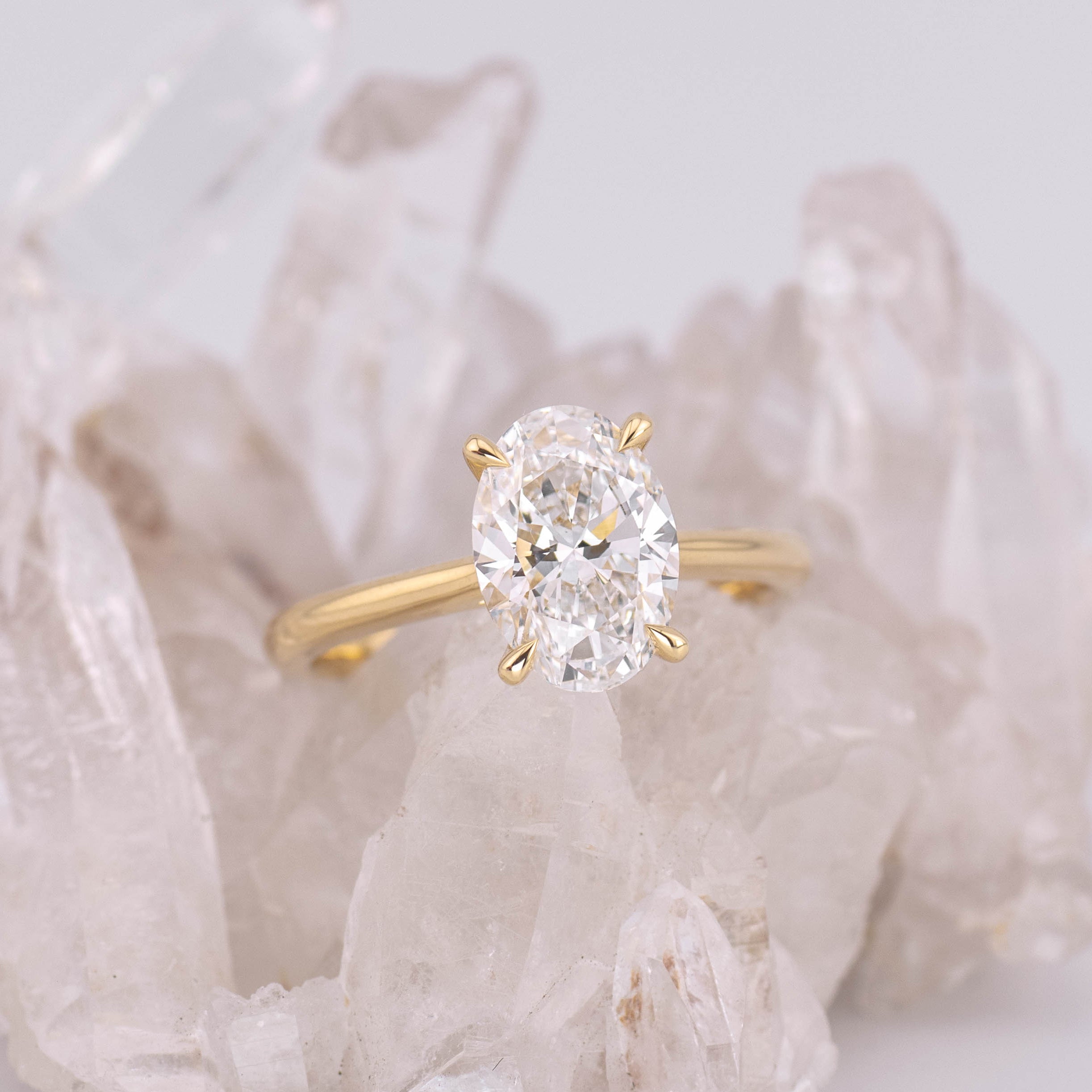 (Ready to Ship Size M) - Oval Cathedral 4 Claw 2.10ct E VVS2 Solitaire in 18k Yellow Gold