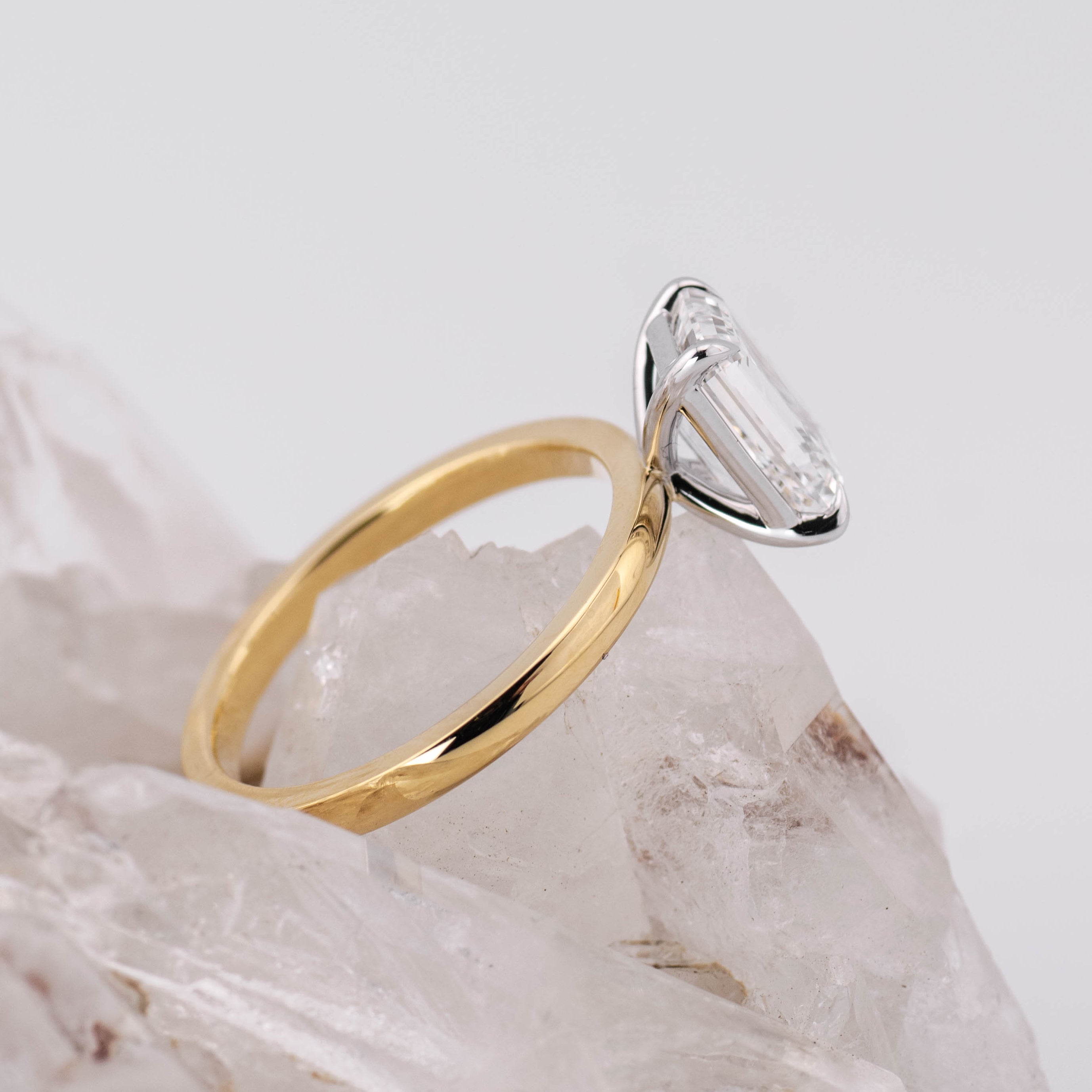 (Ready to Ship Size M) - Emma Emerald Cut Solitaire 2.02ct D VVS2 18k 2 Tone Gold