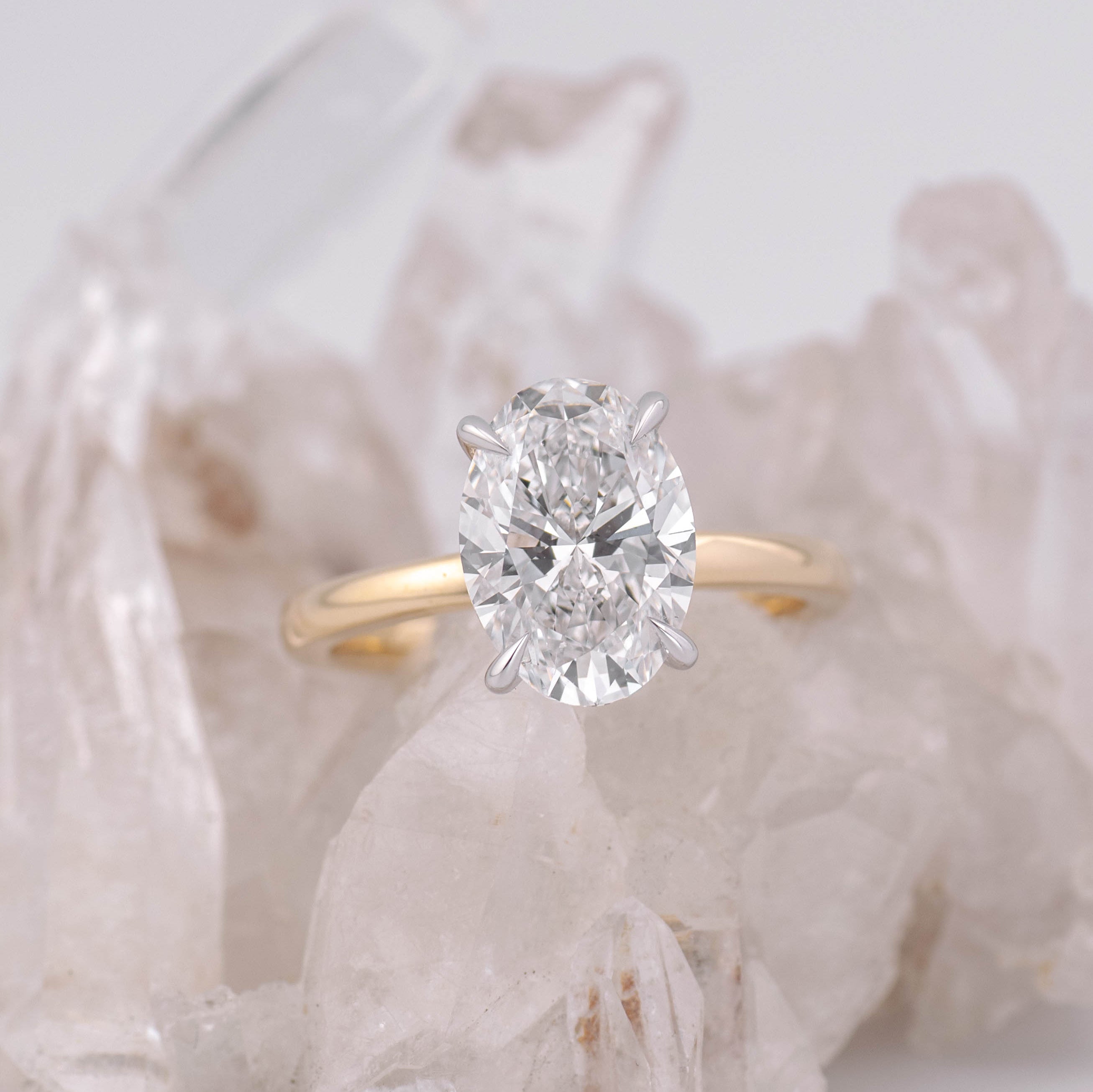 (Ready to Ship Size M) - Oval Solitaire 3.02ct E VVS2 in 14k Two Tone Gold