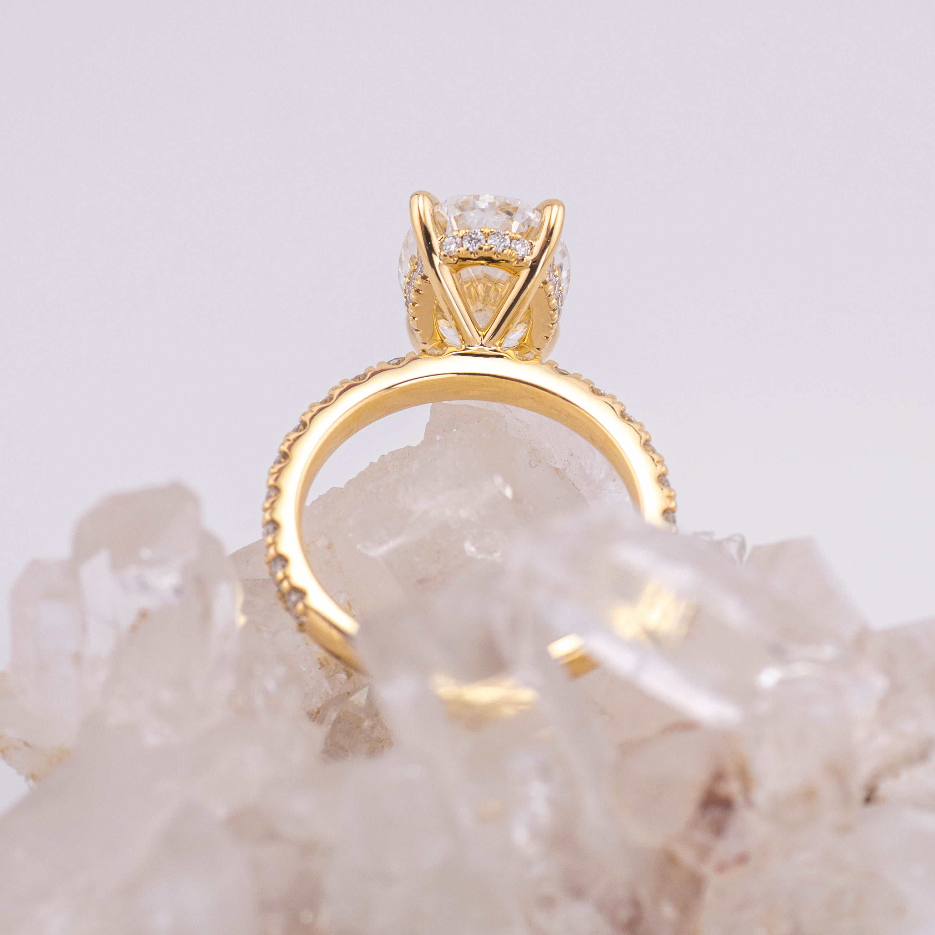 (Ready to Ship Size M) 4.04ct Oval Solitaire with Hidden Halo & Pave Band in 18k Yellow Gold