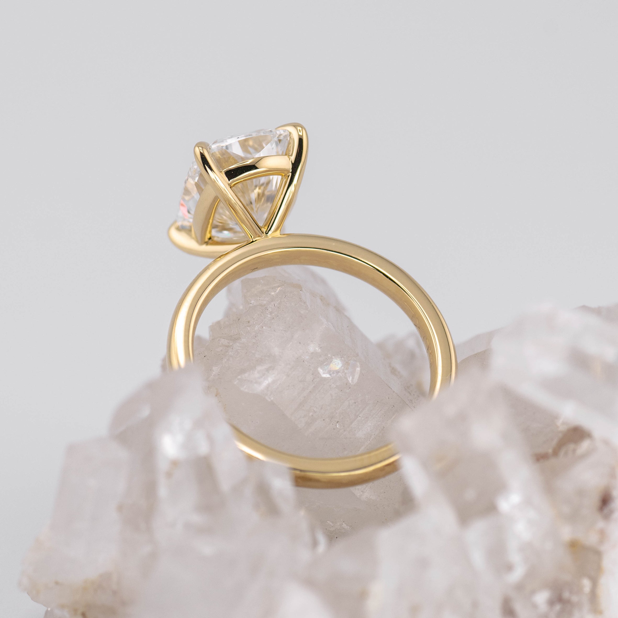 Catherine 4.0 – 4 Claw 4ct Elongated Cushion Solitaire (Made to Order) E/F Colour VVS2