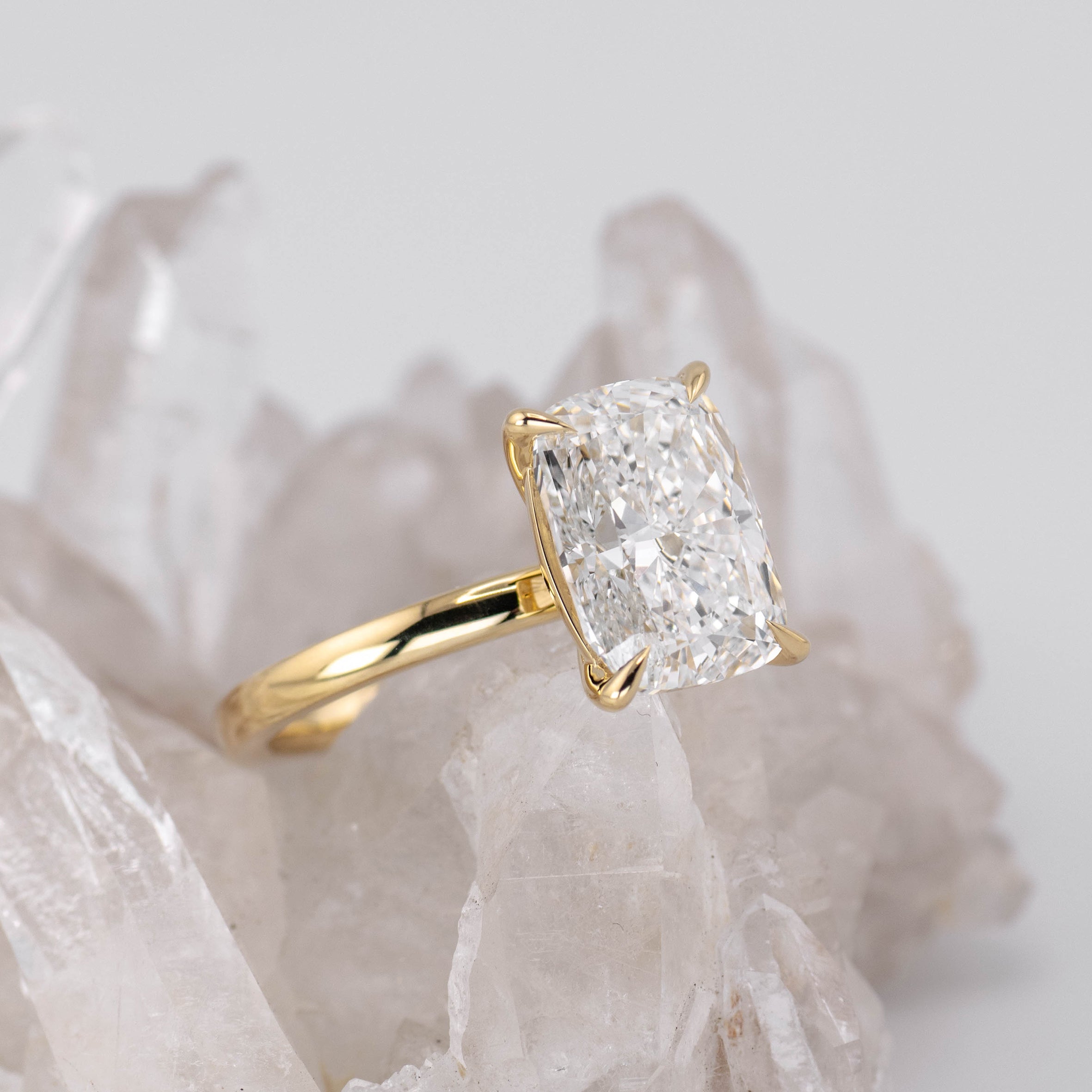 Catherine 4.0 – 4 Claw 4ct Elongated Cushion Solitaire (Made to Order) E/F Colour VVS2