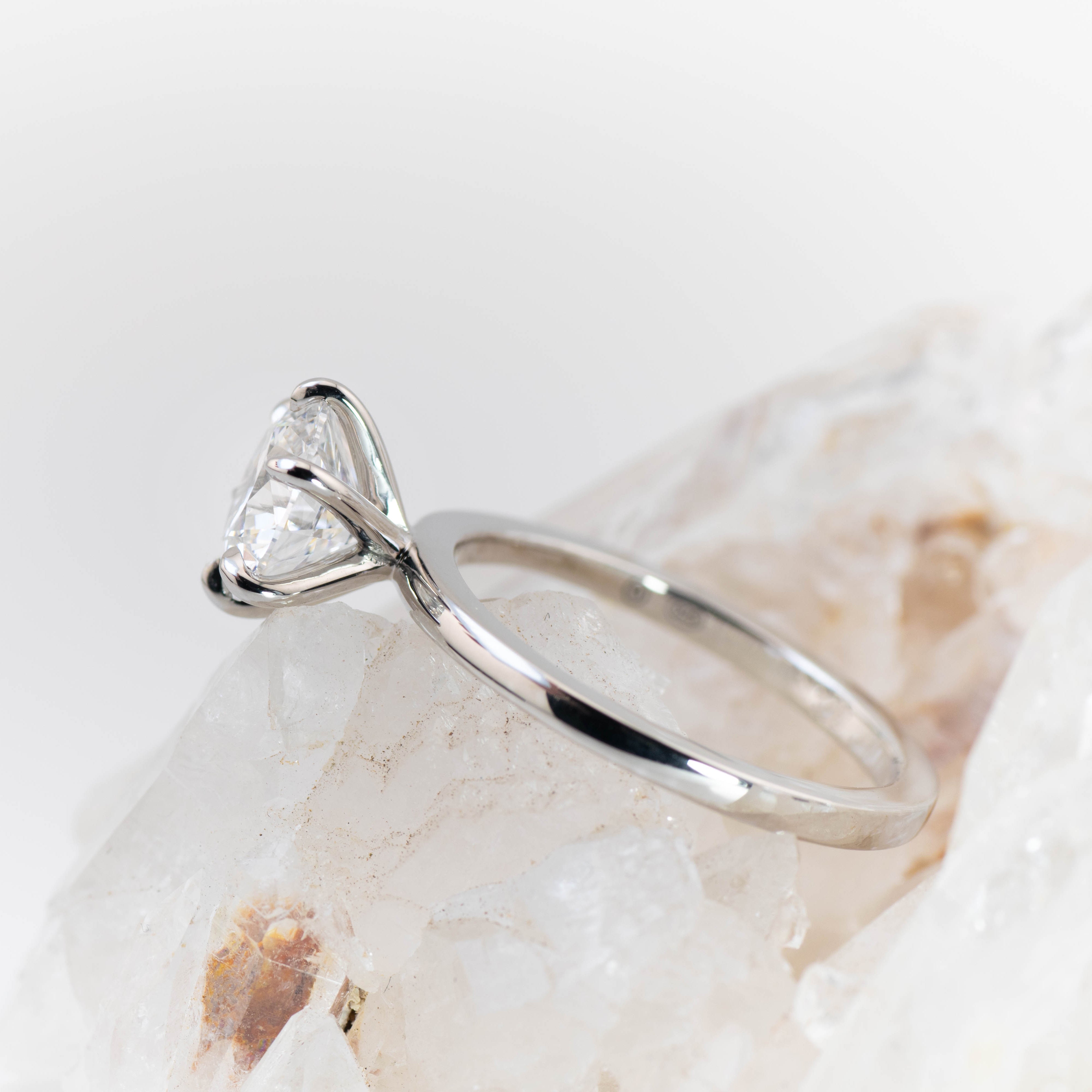 Billie Custom – 6 Claw Round Solitaire (Made to Order)