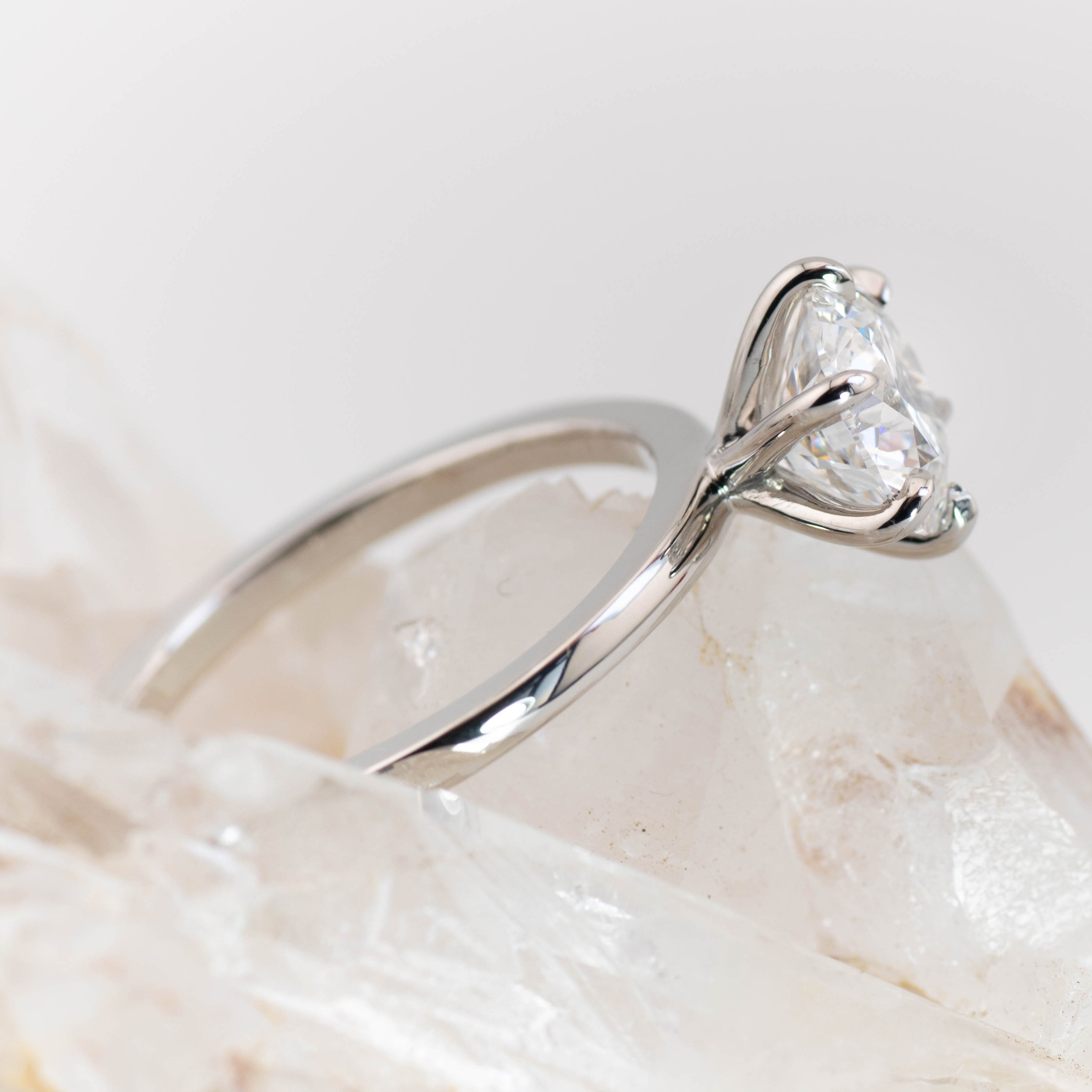 Billie Custom – 6 Claw Round Solitaire (Made to Order)