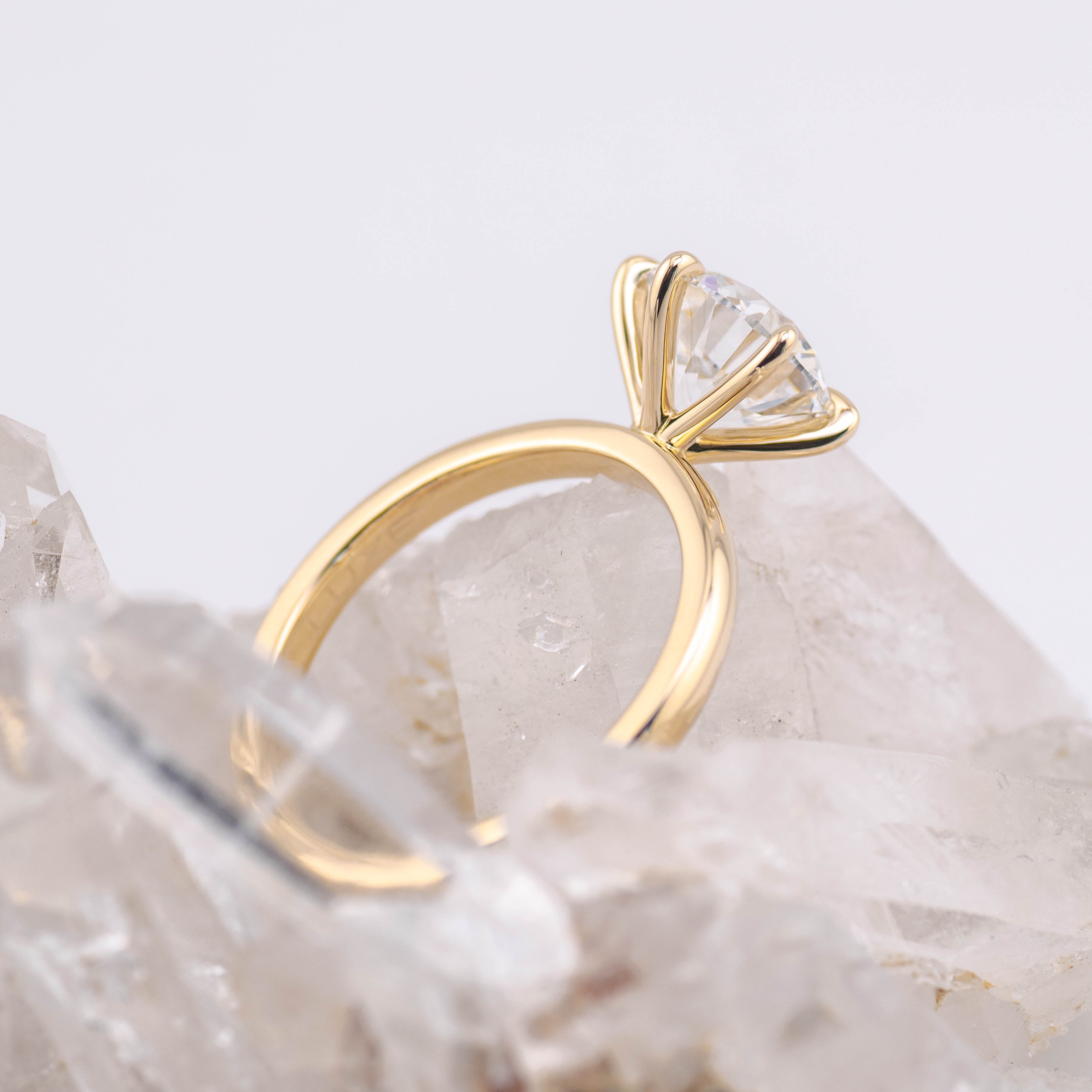 (Ready to Ship Size N) - Billie 2.5 – 6 Claw 2.58ct Round Solitaire