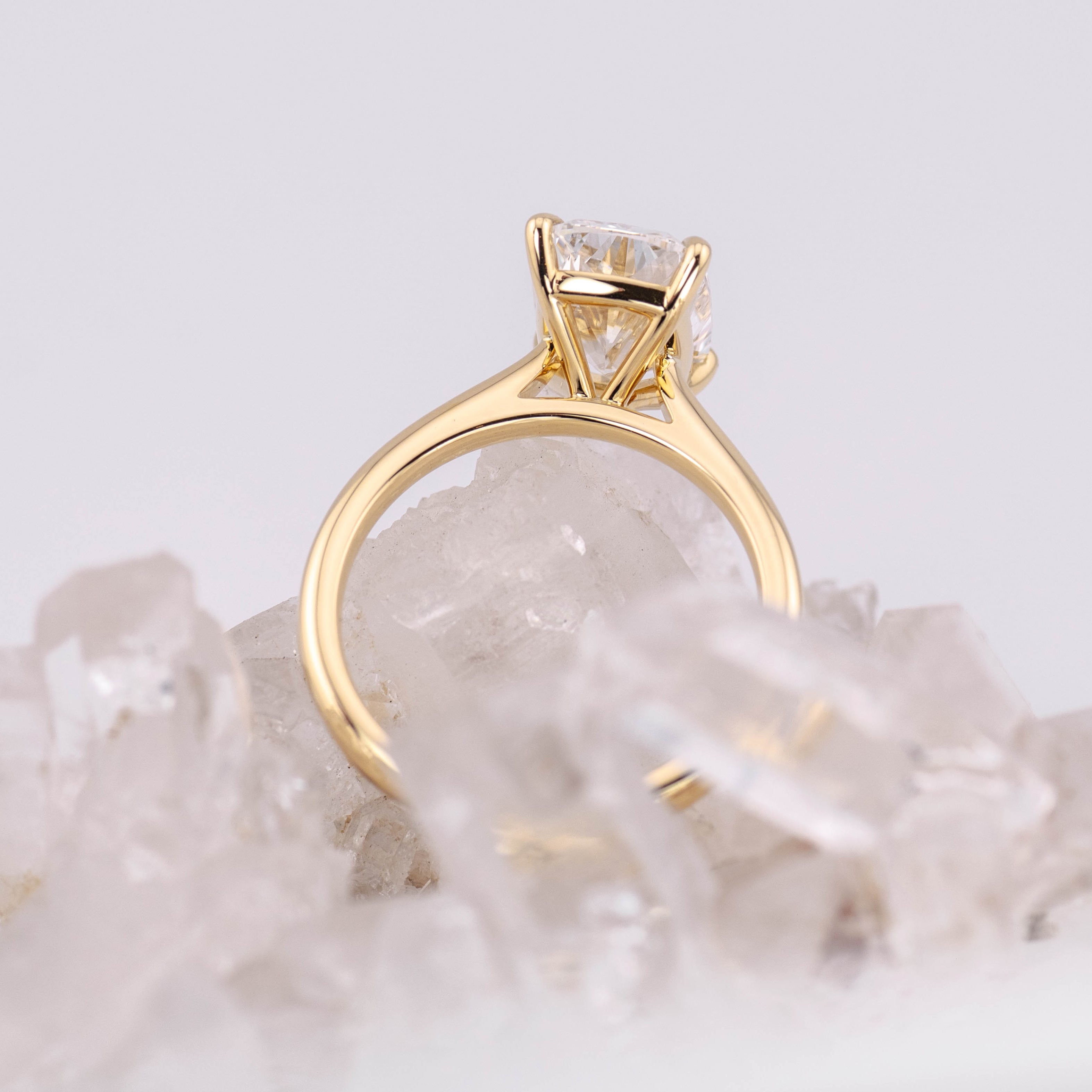 Cathedral Set Elongated Cushion 3ct D/E VVS2 Solitaire in 18k Yellow Gold