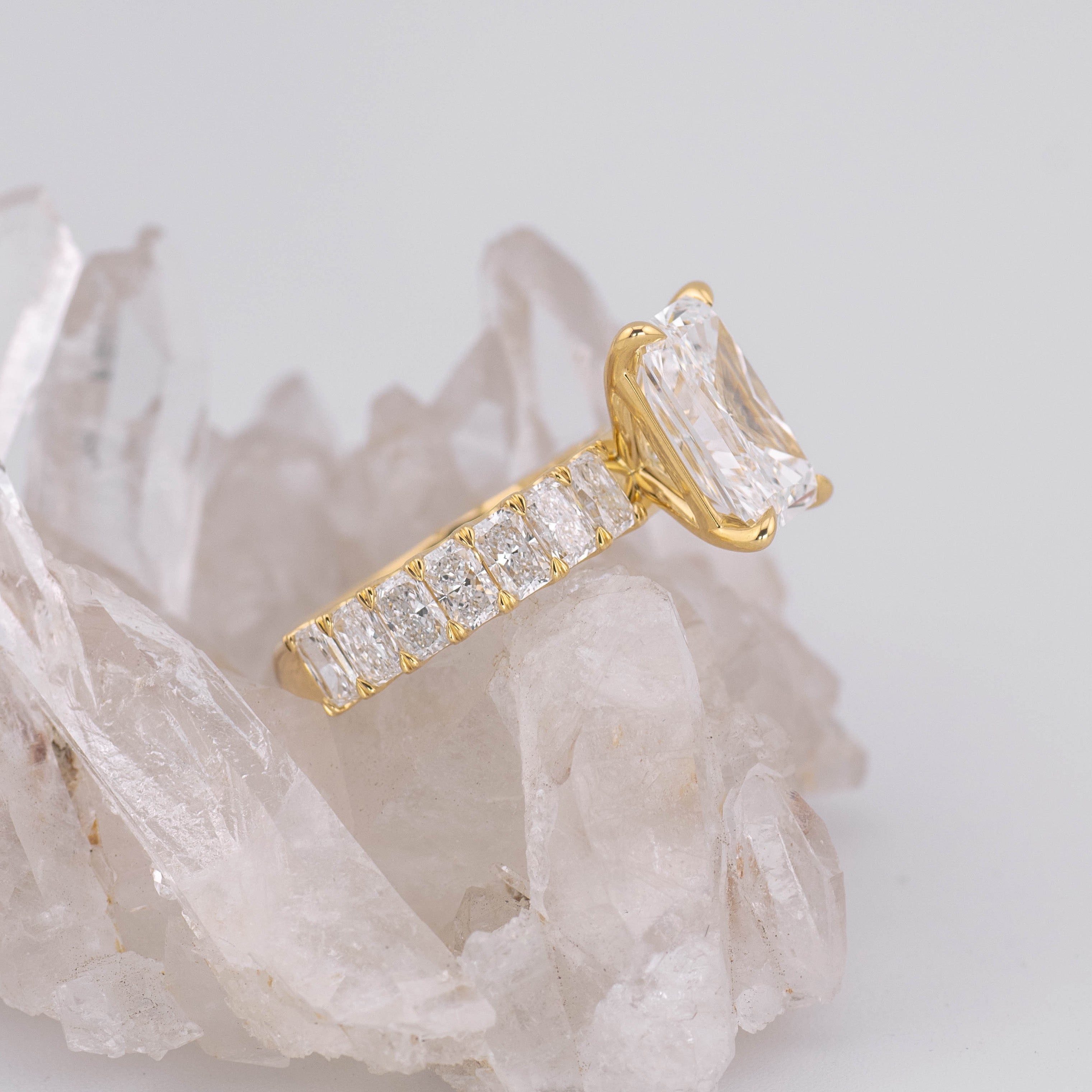 Frankie 4.0 - 4ct Radiant Lab Diamond Ring with Radiant band D/E VVS2 Lab Diamond