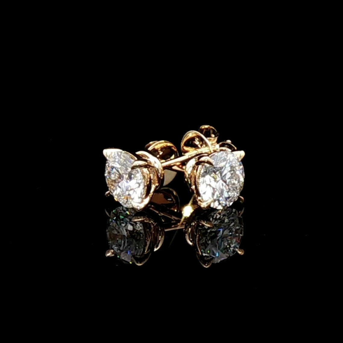 (Ready to Ship) 2.06 tcw 9k Yellow Gold Diamond Studs D VVS2 IGI Certified Lab Diamonds