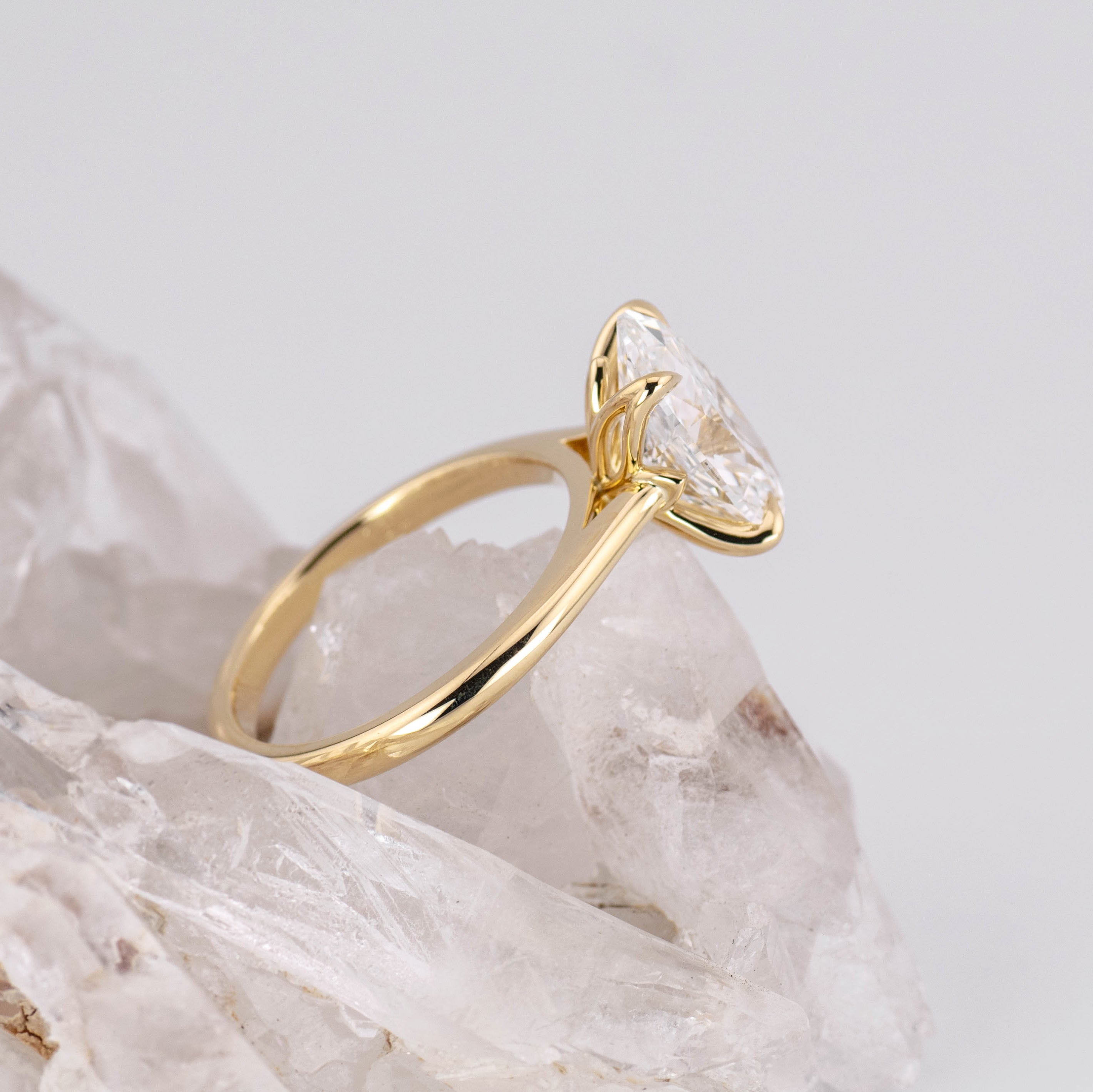 Oval Petal 3.0 – 4 Claw 3ct Oval Solitaire with Petal Basket (Made to Order)