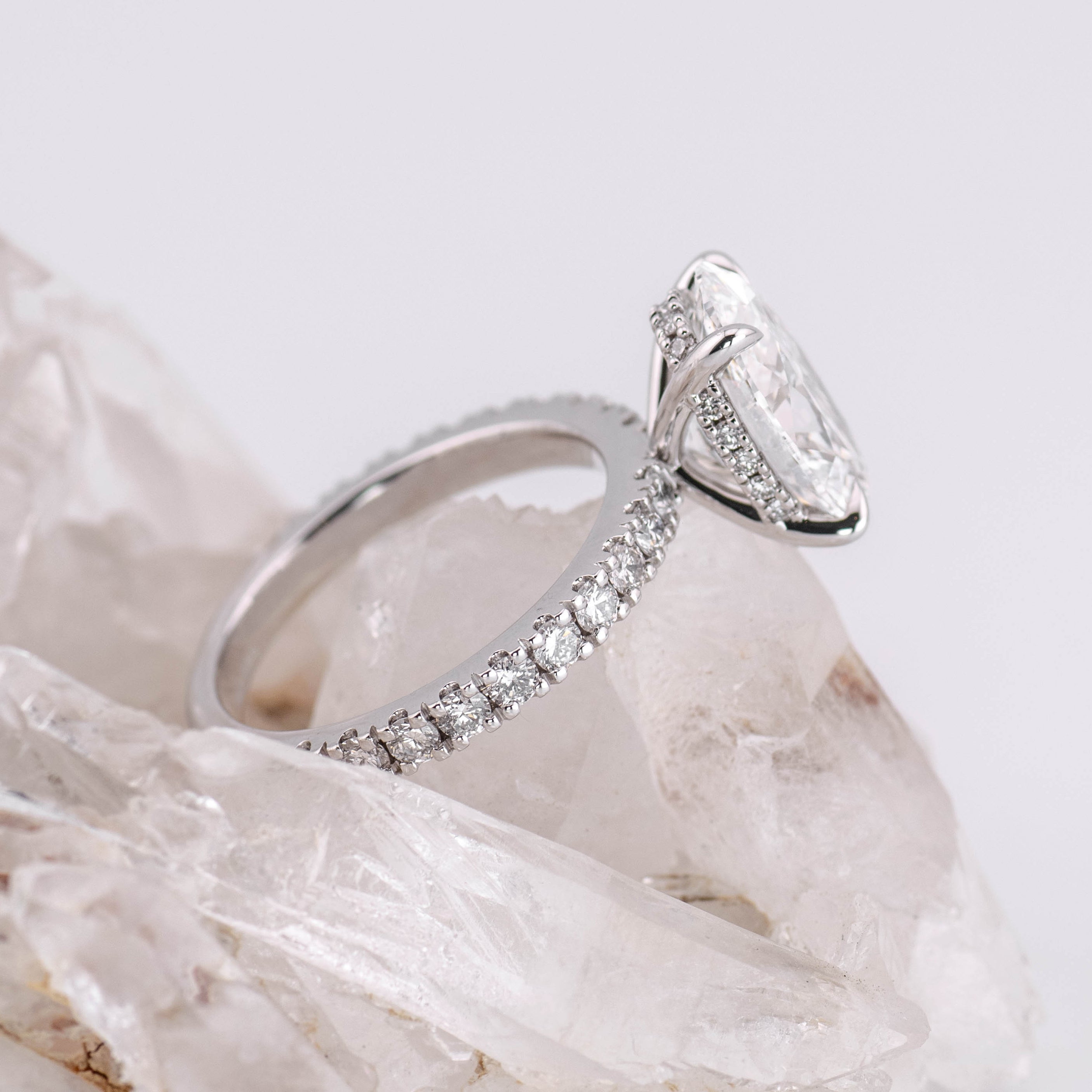 (Ready to Ship Size M) 3.41ct E VVS2 Oval Solitaire with Hidden Halo & Pave Band in 18k White Gold