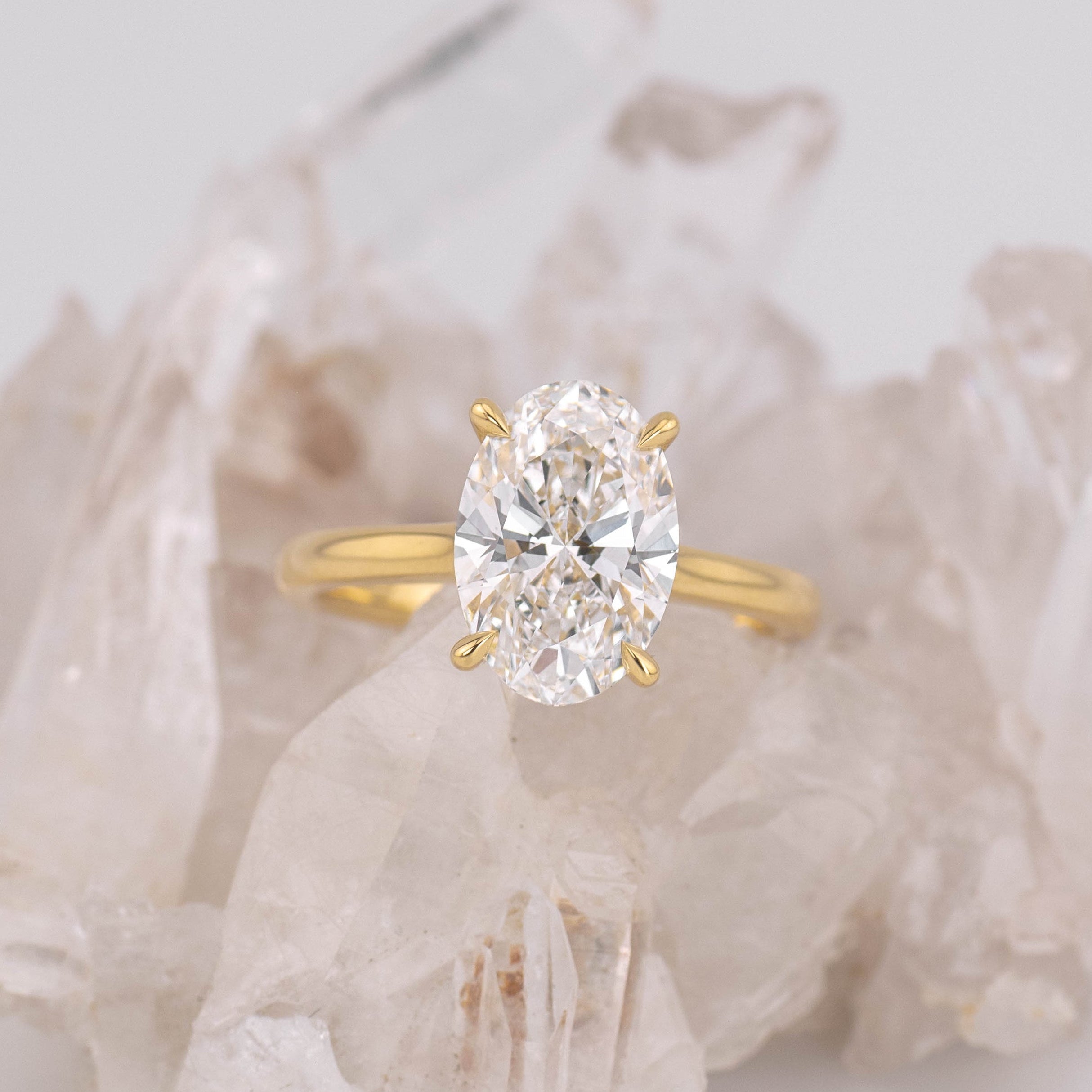 (Ready to Ship Size M) - Oval Cathedral 4 Claw 3.01ct D VVS2 Solitaire in 18k Yellow Gold