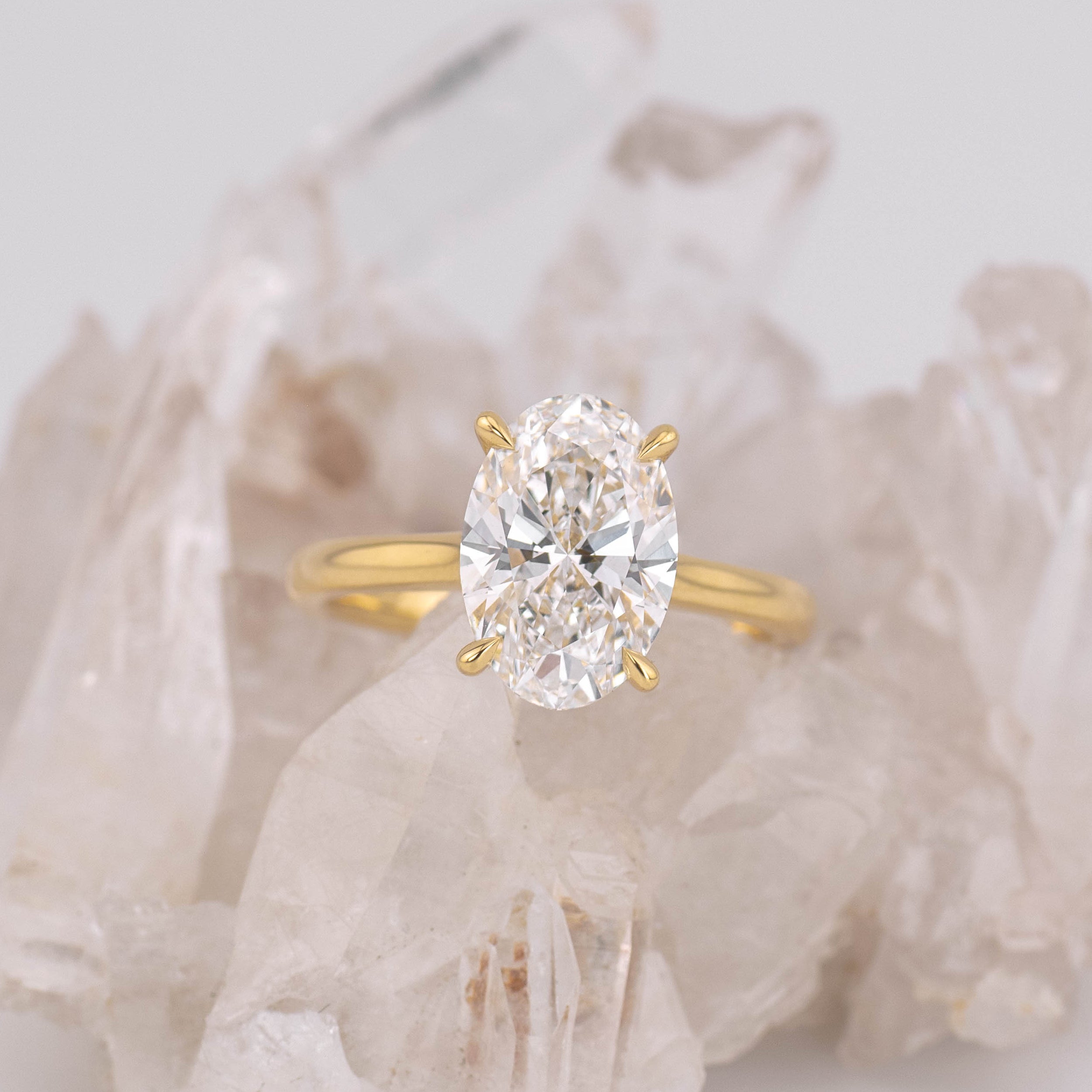(Ready to Ship Size M) - Oval Cathedral 4 Claw 3.01ct D VVS2 Solitaire in 18k Yellow Gold