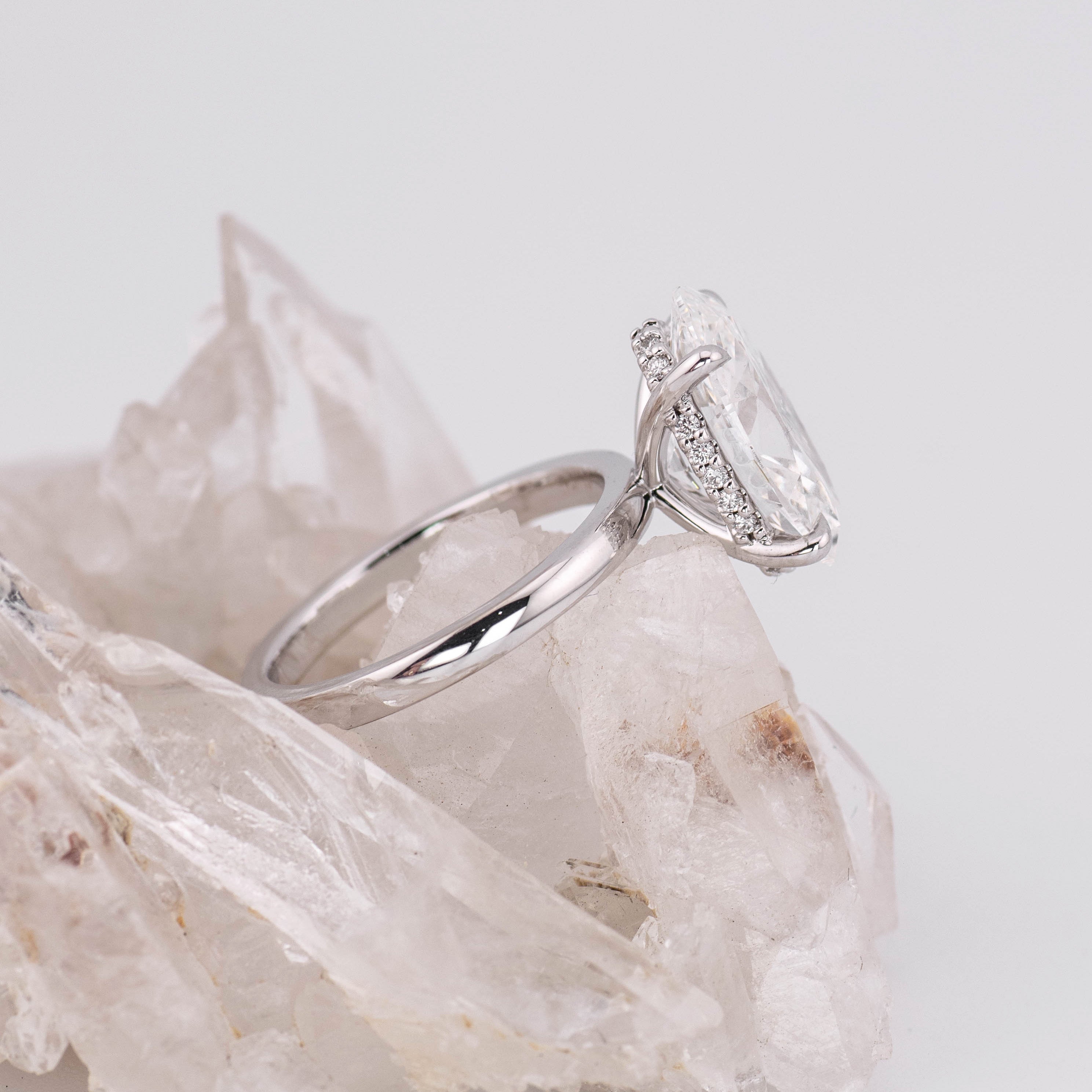 (Ready to Ship Size M) - Bella 5.0 – 4 Claw with Hidden Halo 5.03ct E VVS2 Oval Solitaire in 18k White Gold