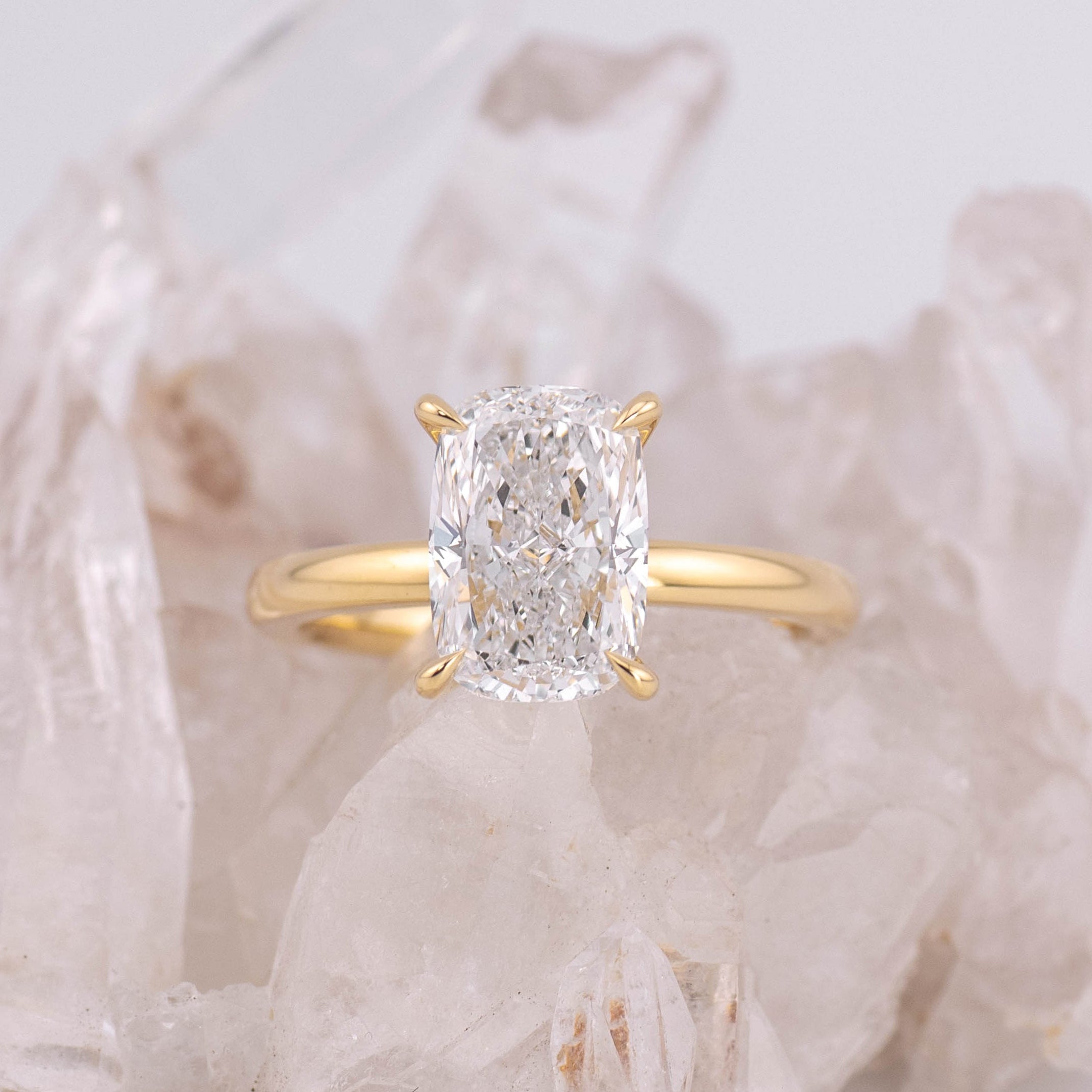 (Ready to Ship Size M) - Catherine 3.0 – Elongated Cushion 3.04ct D VVS2 Solitaire in 18k Yellow Gold