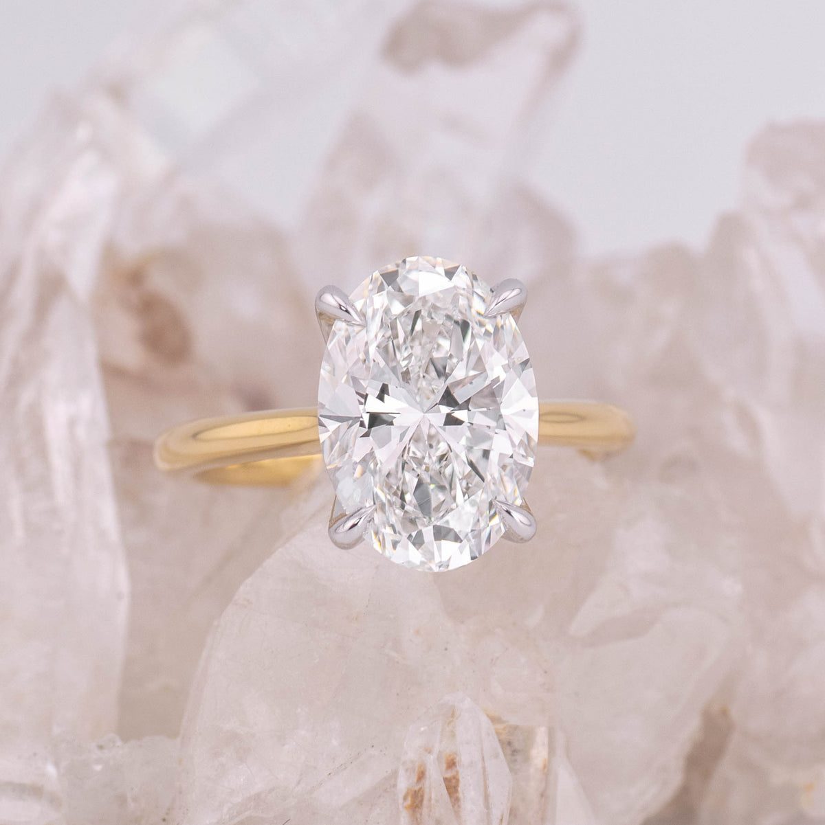 (Ready to Ship Size M) - Oval Petal 4.0 – 4 Claw Petal Basket 4.10ct E VVS2 Oval Solitaire in 18k 2 Tone Gold