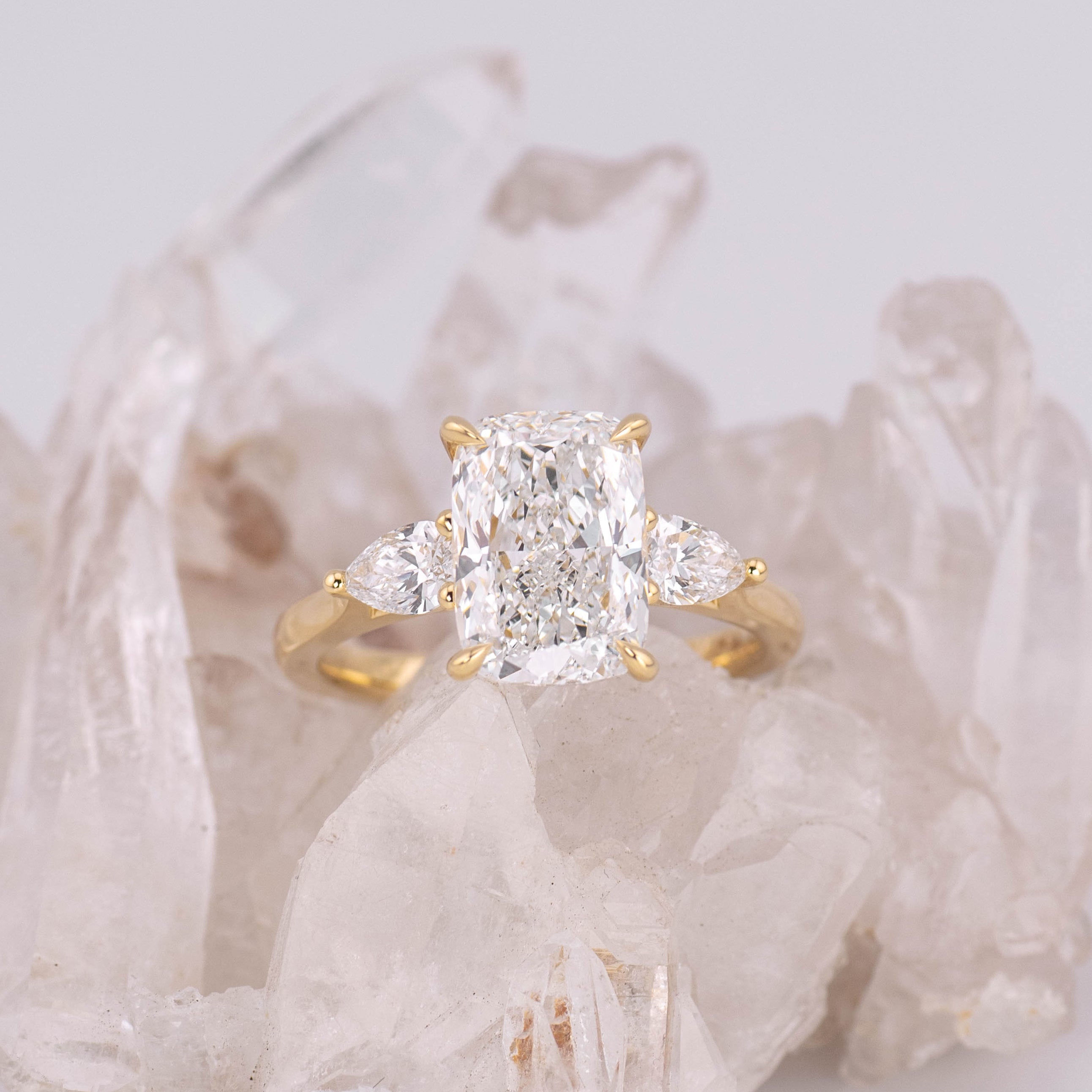 (Ready to Ship Size M) - 3.03ct Elongated Cushion E VVS2 and Pear Trilogy in 18k Yellow Gold
