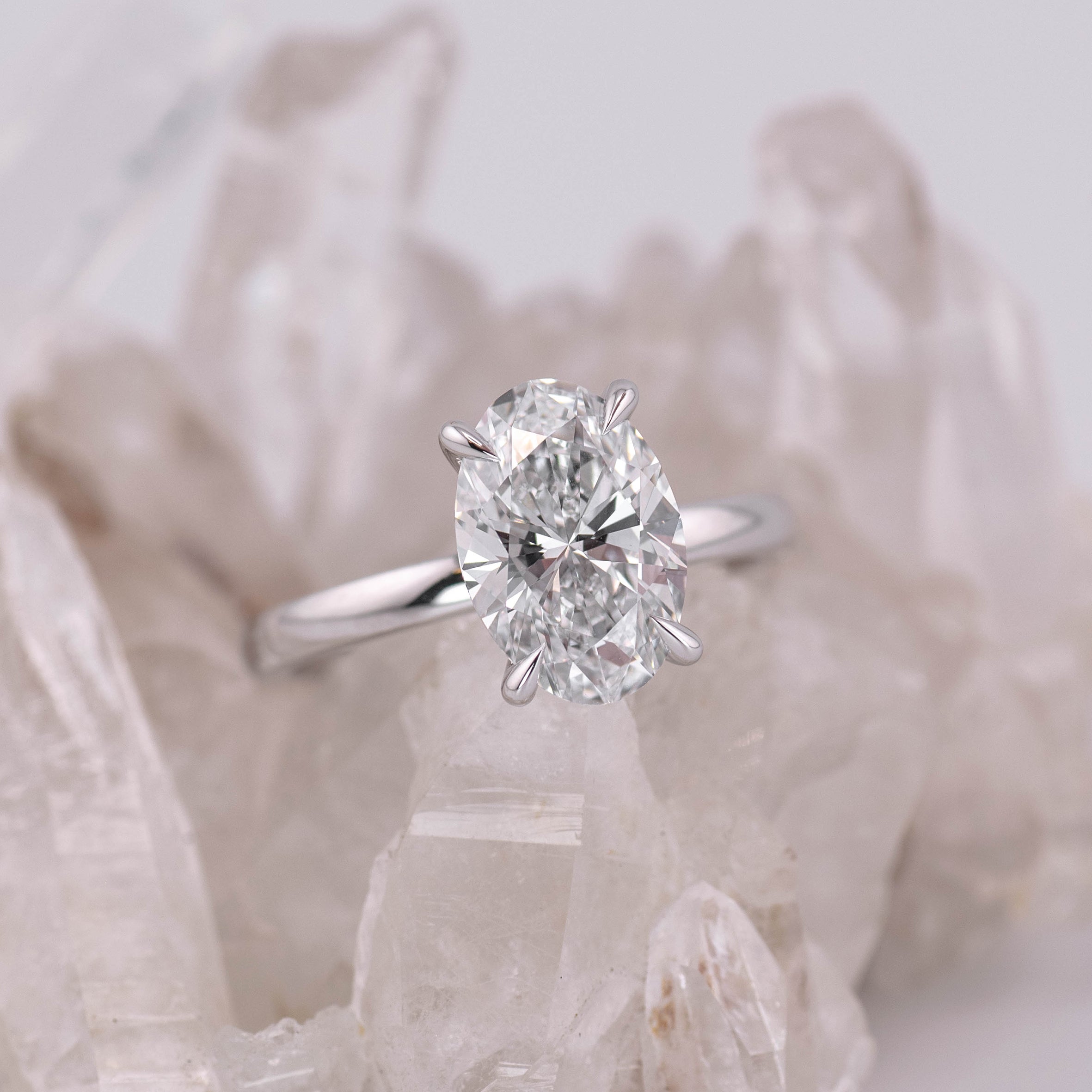 (Ready to Ship Size M) - Kate 2.5 – 4 Claw 2.51ct Oval Solitaire in 18k White Gold