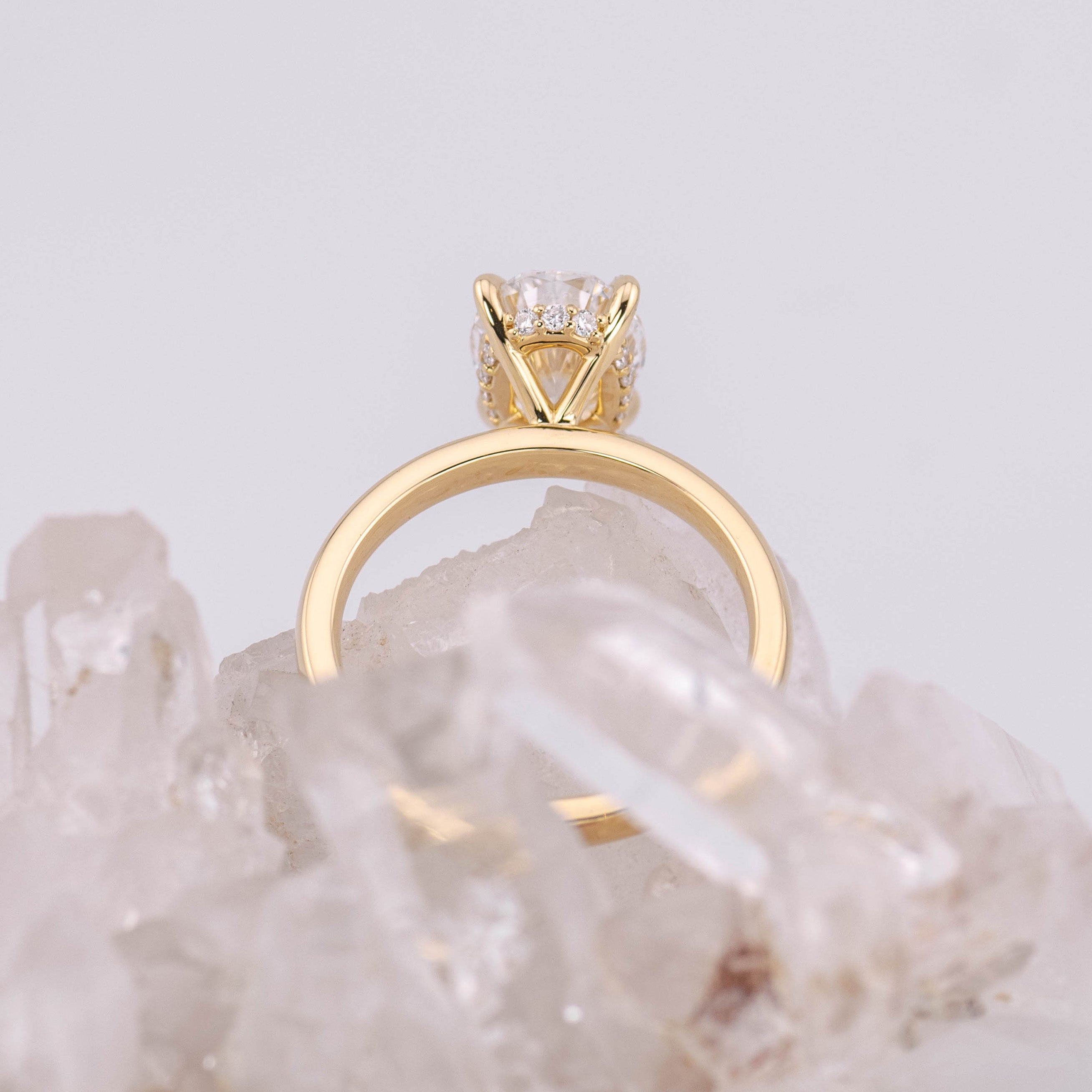 (Ready to Ship Size L) - Bella Hidden Halo 2.0 – 4 Claw 2.07ct D VVS2 Oval Solitaire in 18k Yellow Gold