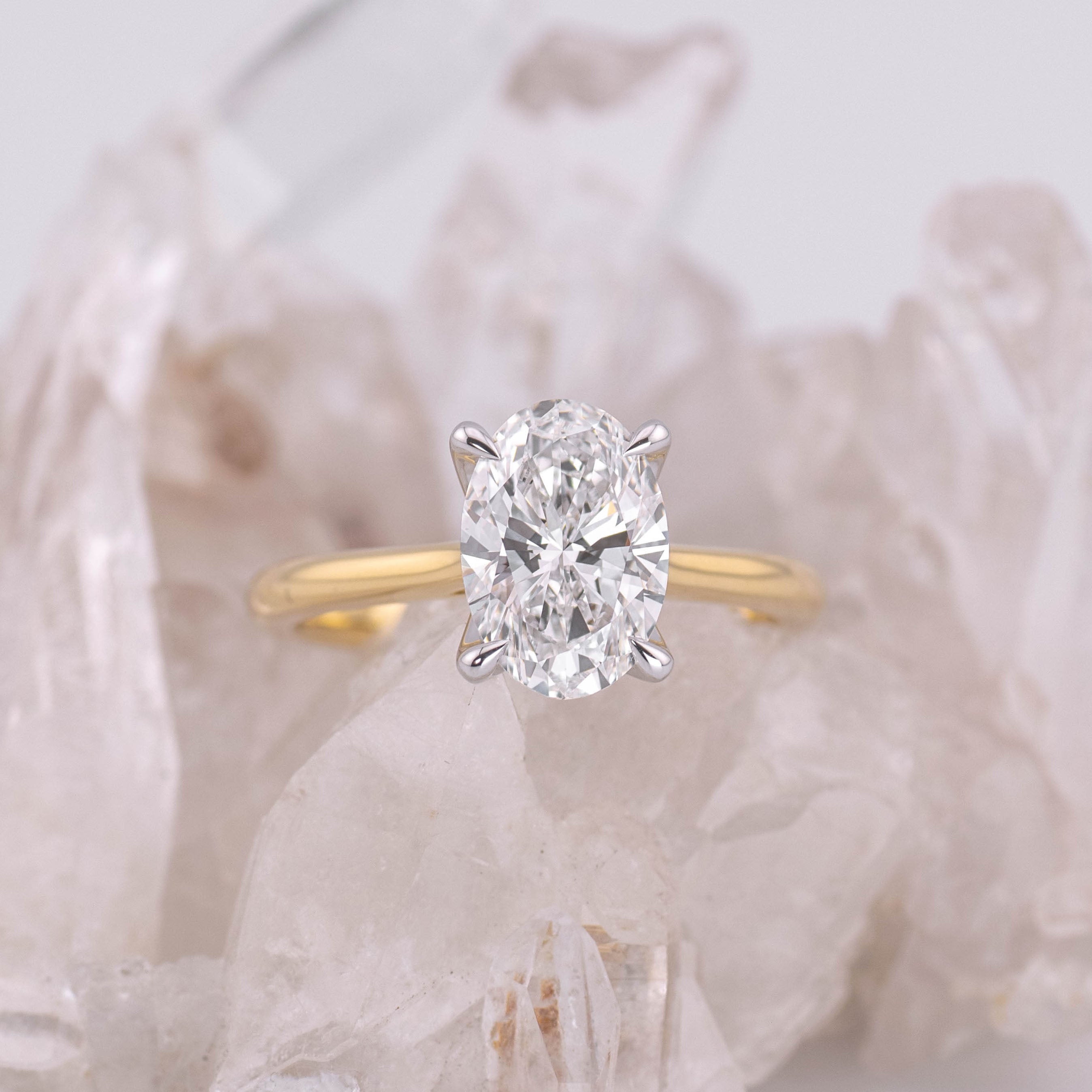 Oval Petal 2.0 – 4 Claw Petal Basket 2ct D VVS2 Oval Solitaire in 18k Gold