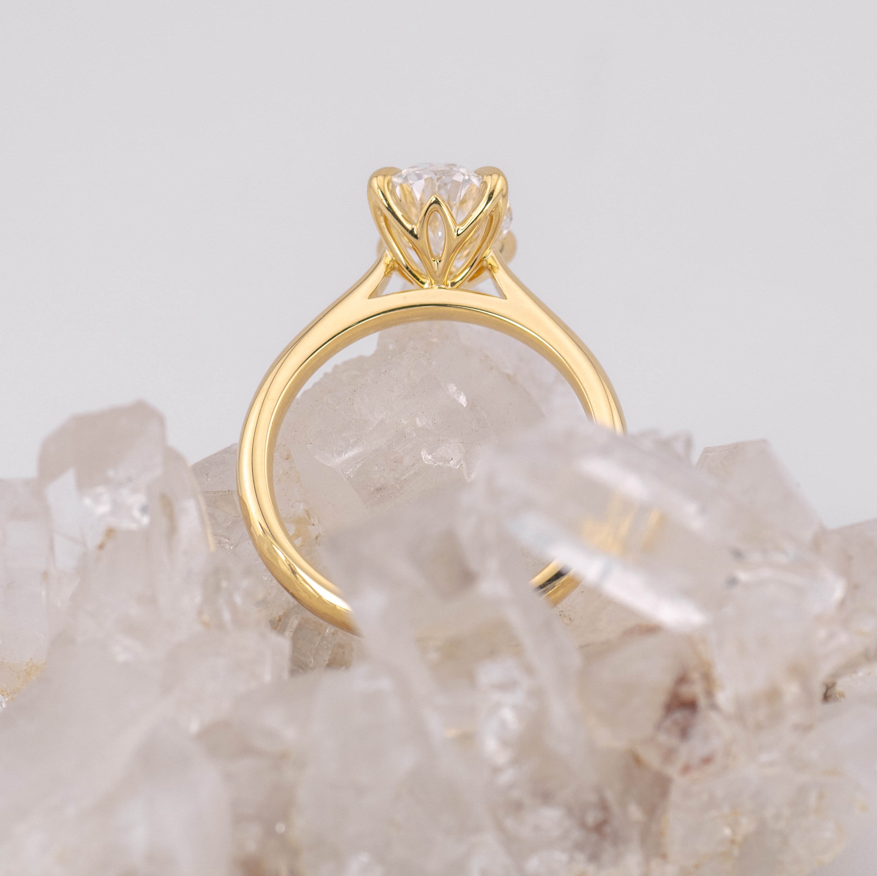 (Ready to Ship Size L) - Oval Petal 2.0 – 4 Claw Petal Basket 2.05ct D VVS2 Oval Solitaire in 18k Yellow Gold