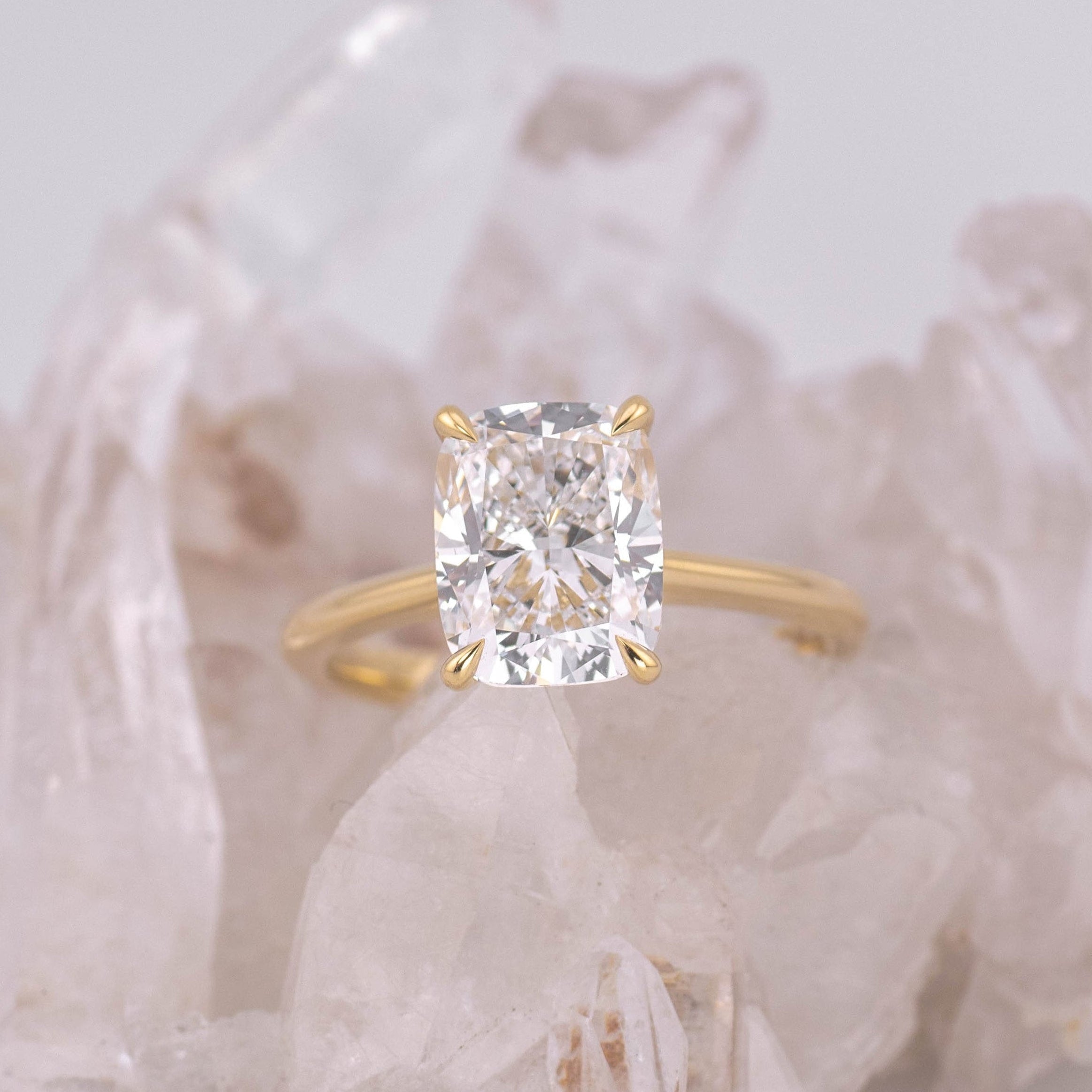 (Ready to Ship Size M) Cathedral Set Elongated Cushion 3.02ct D VVS2 Solitaire in 18k Yellow Gold