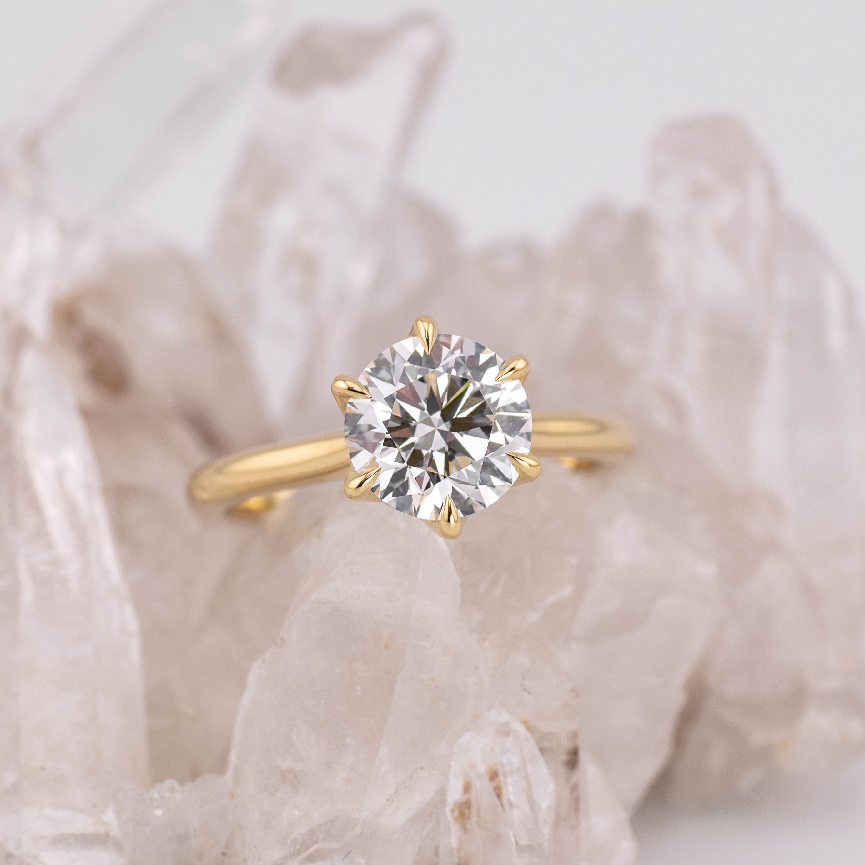 (Ready to Ship Size M) - Grace 2.0 Round Brilliant Petal Cathedral 6 2.01ct D VVS2 in 18k Yellow Gold