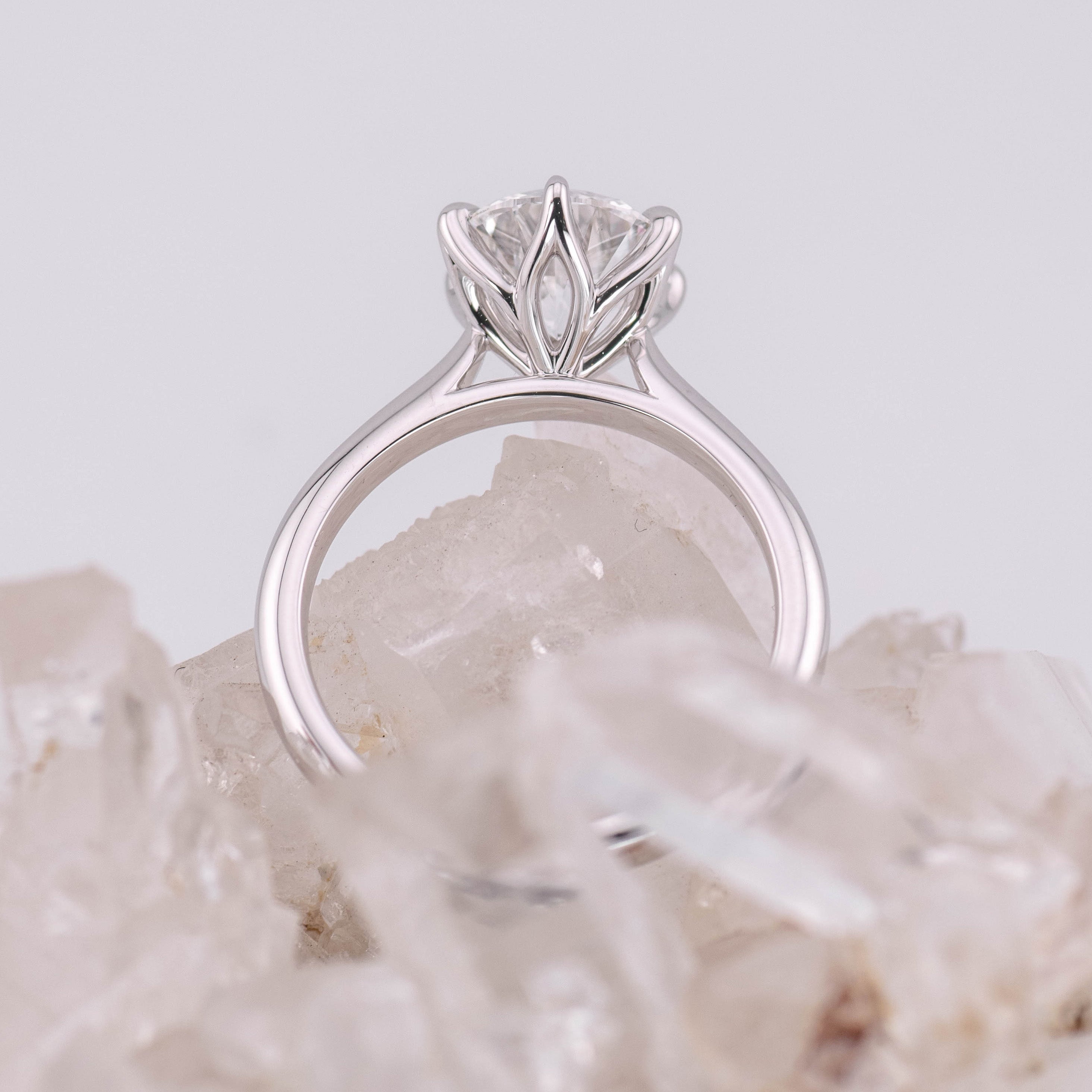 (Ready to Ship Size M) - Grace 2.0 Round Brilliant Petal Cathedral 6 2.03ct D VVS2 in 18K White Gold