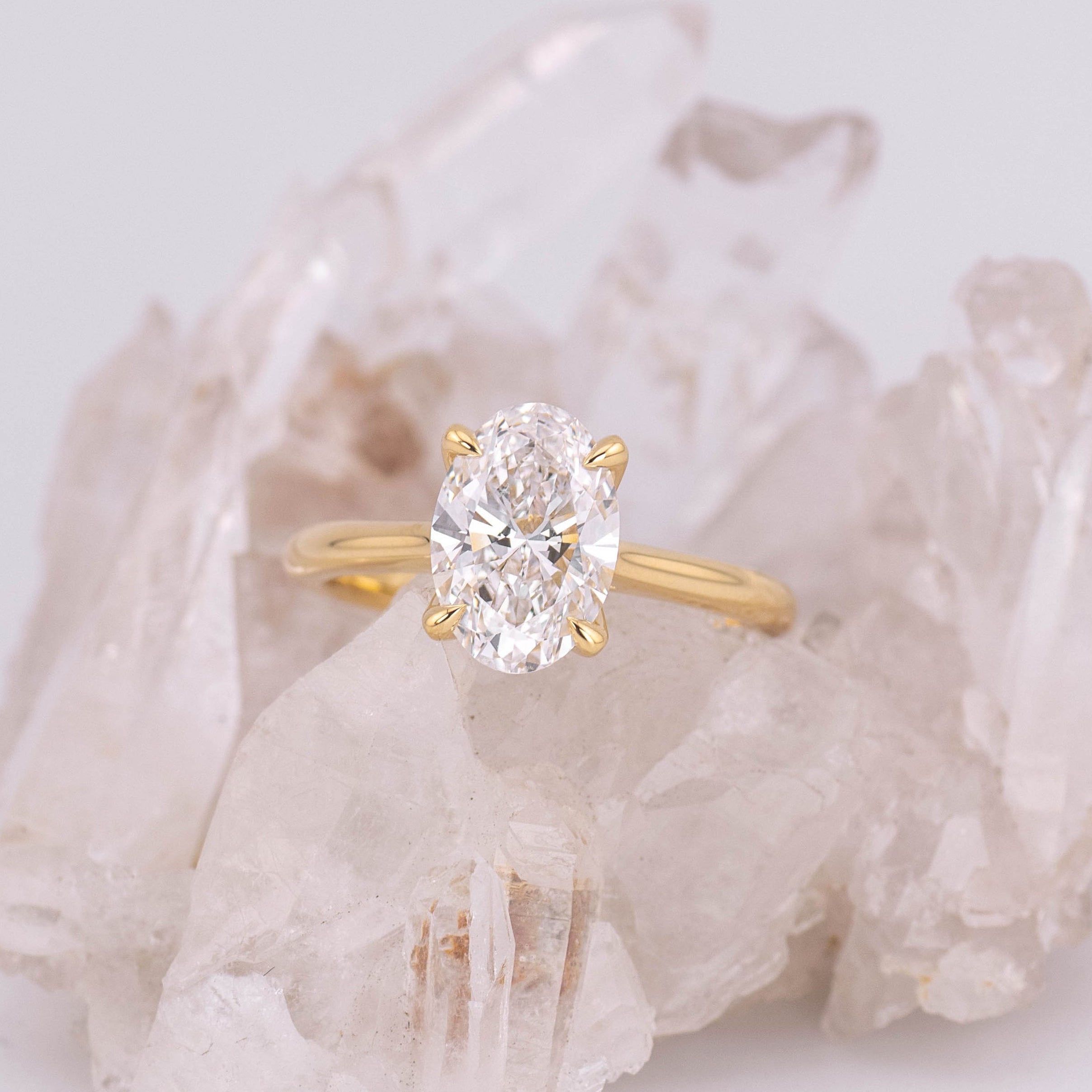 (Ready to Ship Size M) - Oval Petal 2.0 – 4 Claw Petal Basket 2.03ct D VVS2 Oval Solitaire in 18k Yellow Gold
