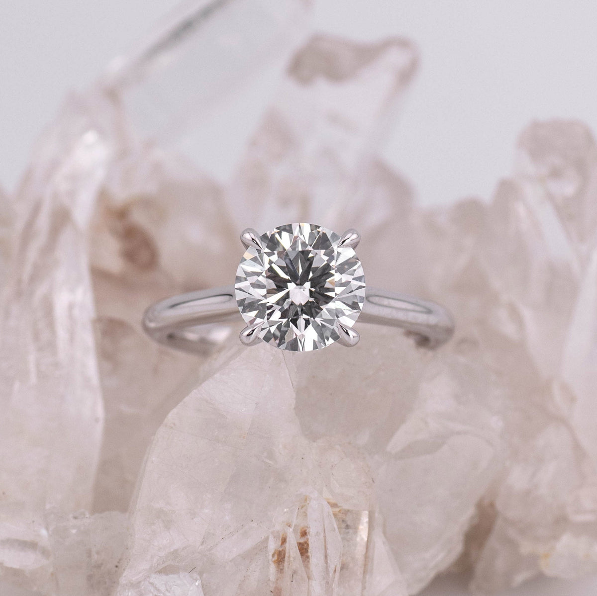 (Ready to Ship Size L) - Silvia 2.0 Round Brilliant Cathedral 2ct D VVS2 in 18k White Gold