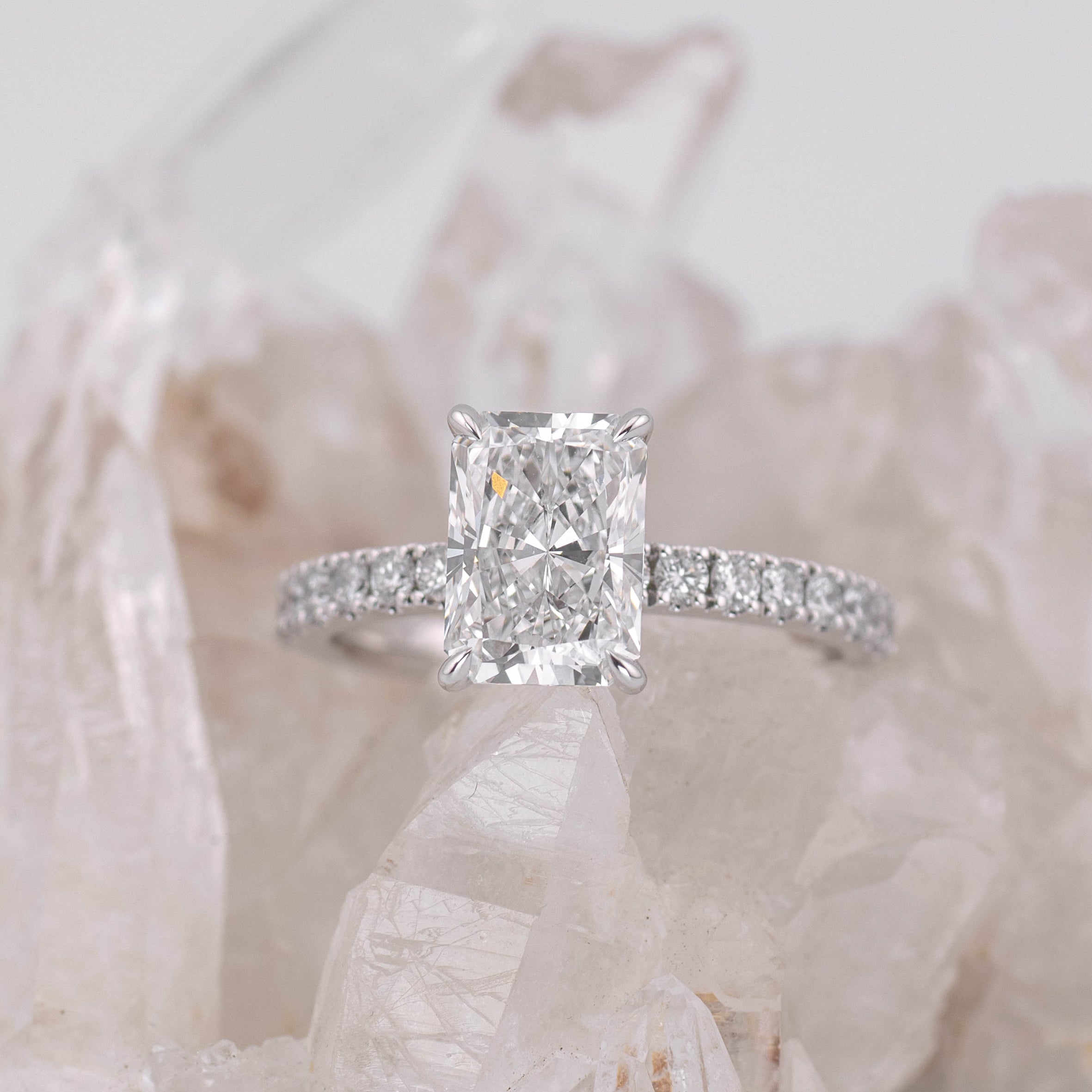 (READY TO SHIP SIZE M) 2.06CT D VVS2 RADIANT SOLITAIRE WITH HIDDEN HALO & PAVE BAND IN 18K WHITE GOLD