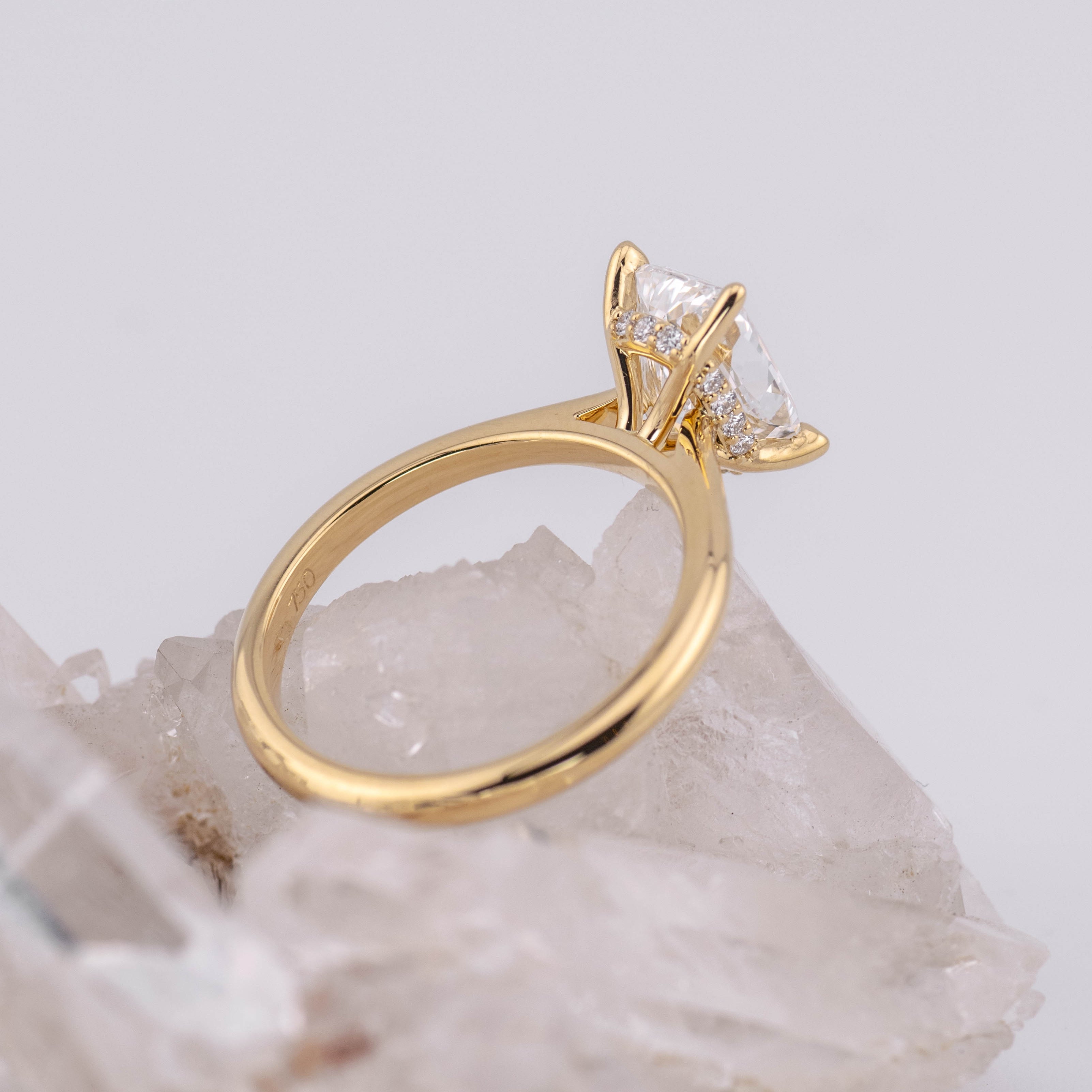 (Ready to Ship Size M) - Ruth 2.0 – Cathedral & Hidden Halo Elongated Cushion 2.07ct D VVS2 Solitaire in 18k Yellow Gold