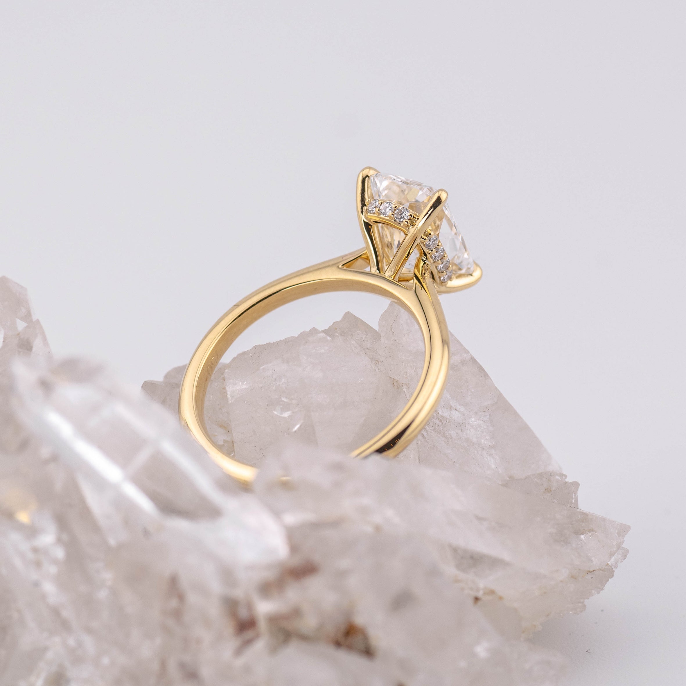 (Ready to Ship Size M) - Ruth 3.0 – Cathedral & Hidden Halo Elongated Cushion 3.04ct E VVS2 Solitaire in 18k Yellow Gold