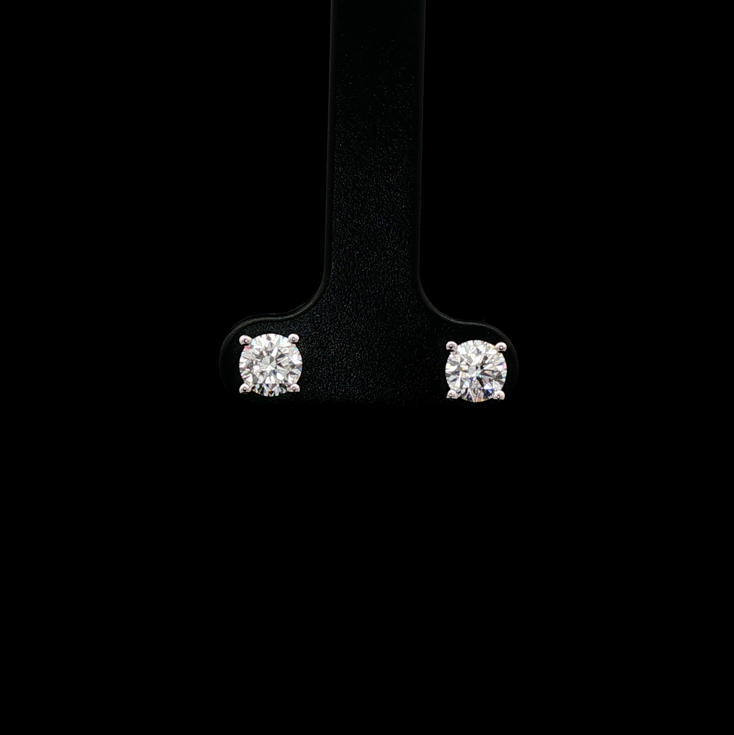 (Ready to Ship) 1.02 tcw 10k White Gold Diamond Studs EF+ VS+ Lab Diamonds