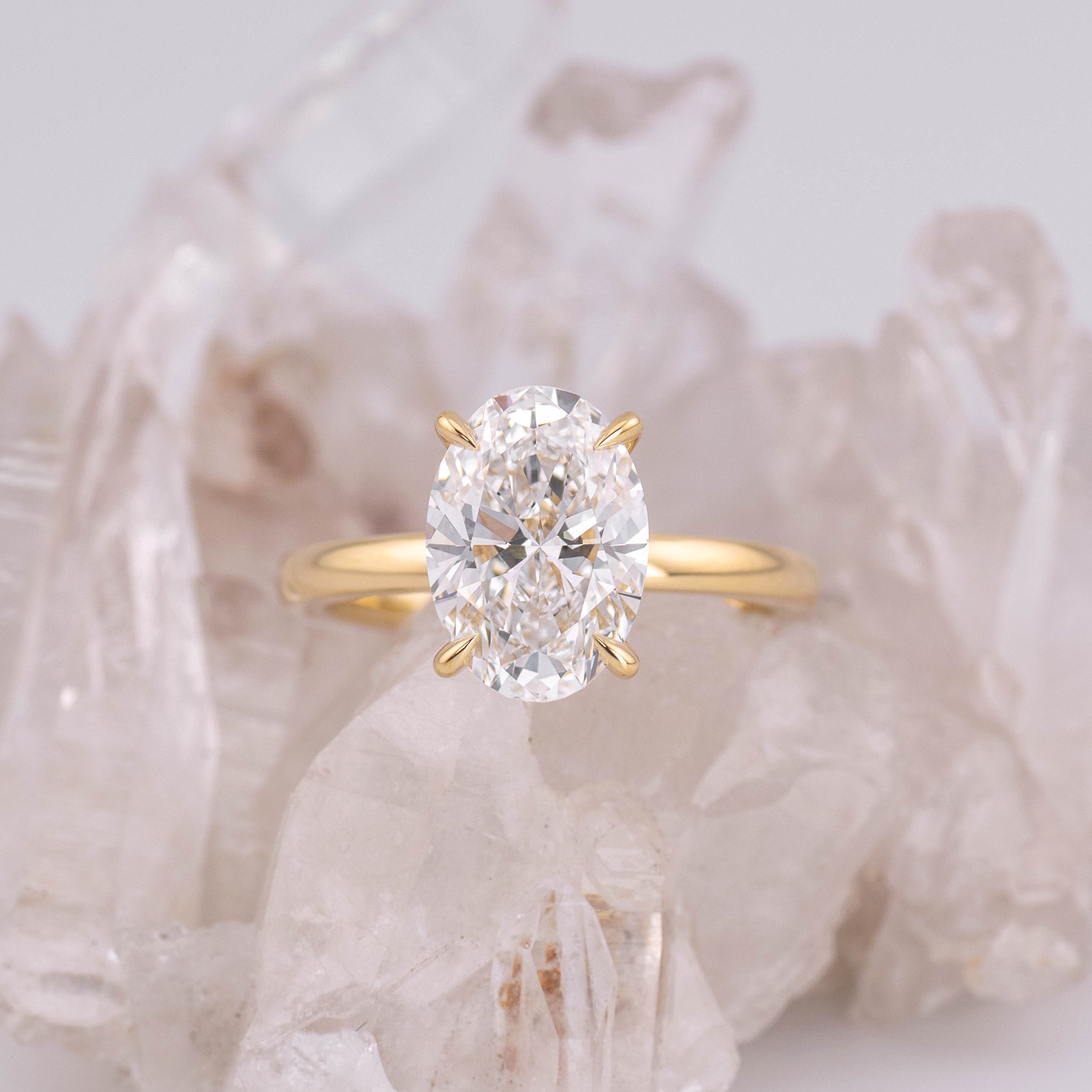 (Ready to Ship Size M) - Kate 3.0 – 4 Claw 3.04ct E VVS2 Oval Solitaire in 18k Yellow Gold