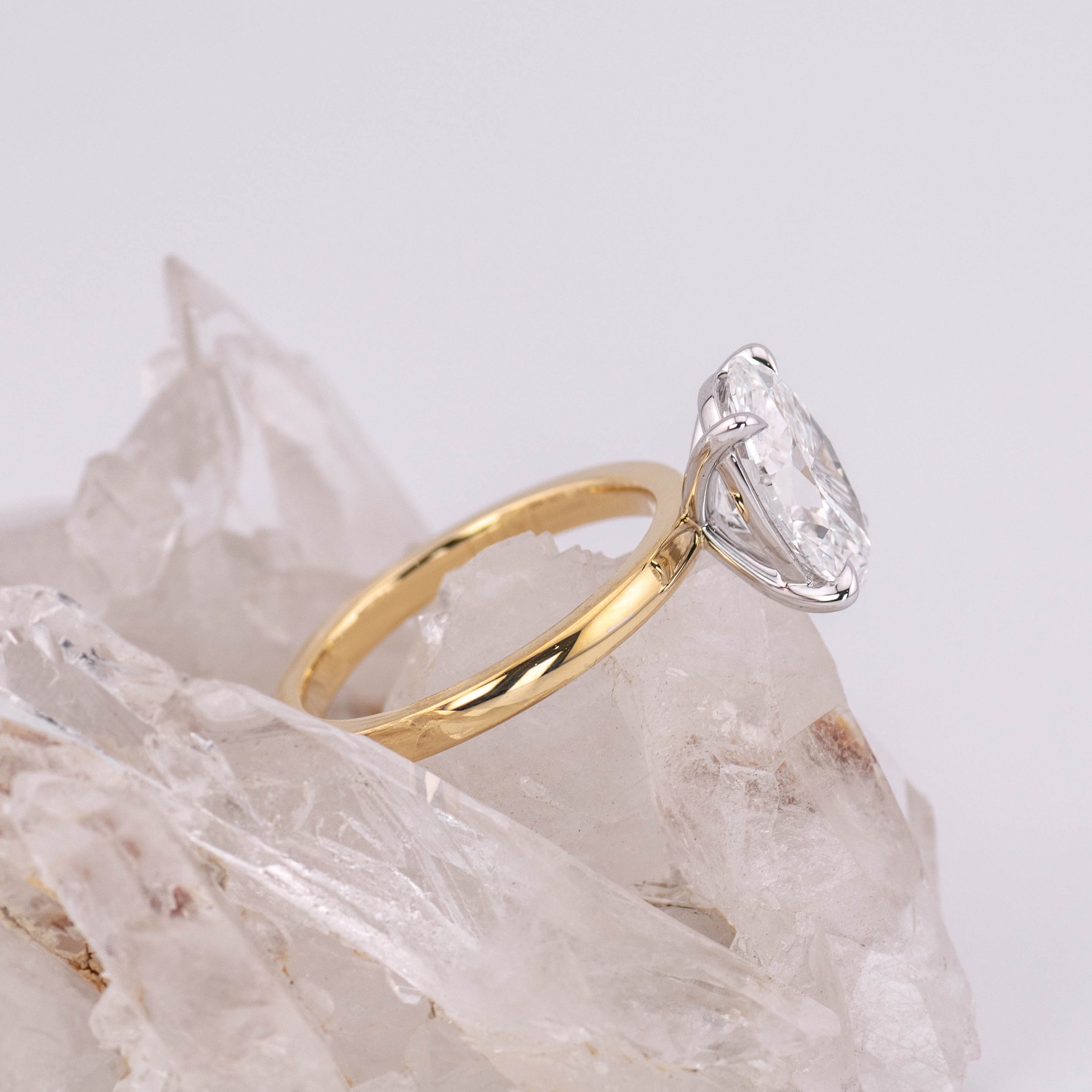 (Ready to Ship Size N) - Kate 3.0 – 4 Claw 3.07ct D VVS2 Oval Solitaire in 2 Tone 18k Yellow & White Gold