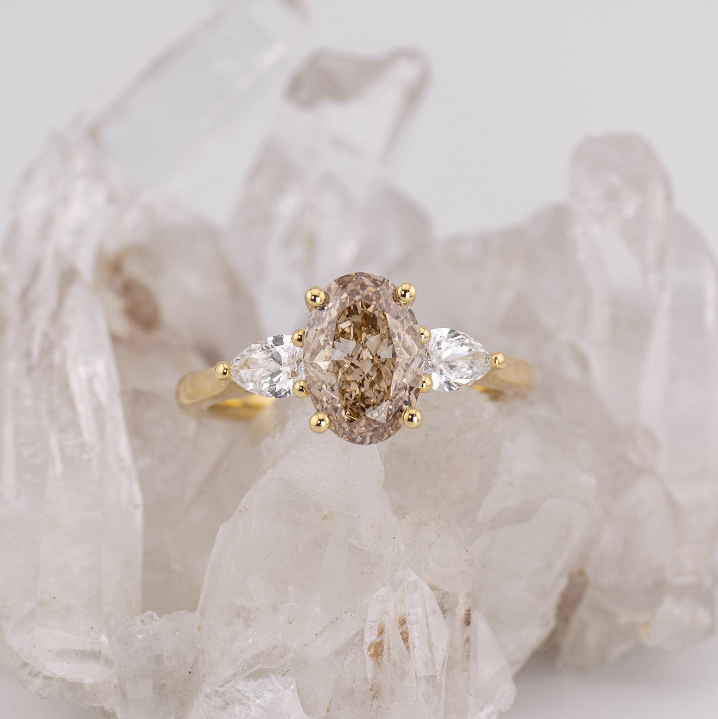 (Ready to Ship Size M) - Fancy Brown 2.04ct VVS1 Oval Trilogy in 18k Yellow Gold