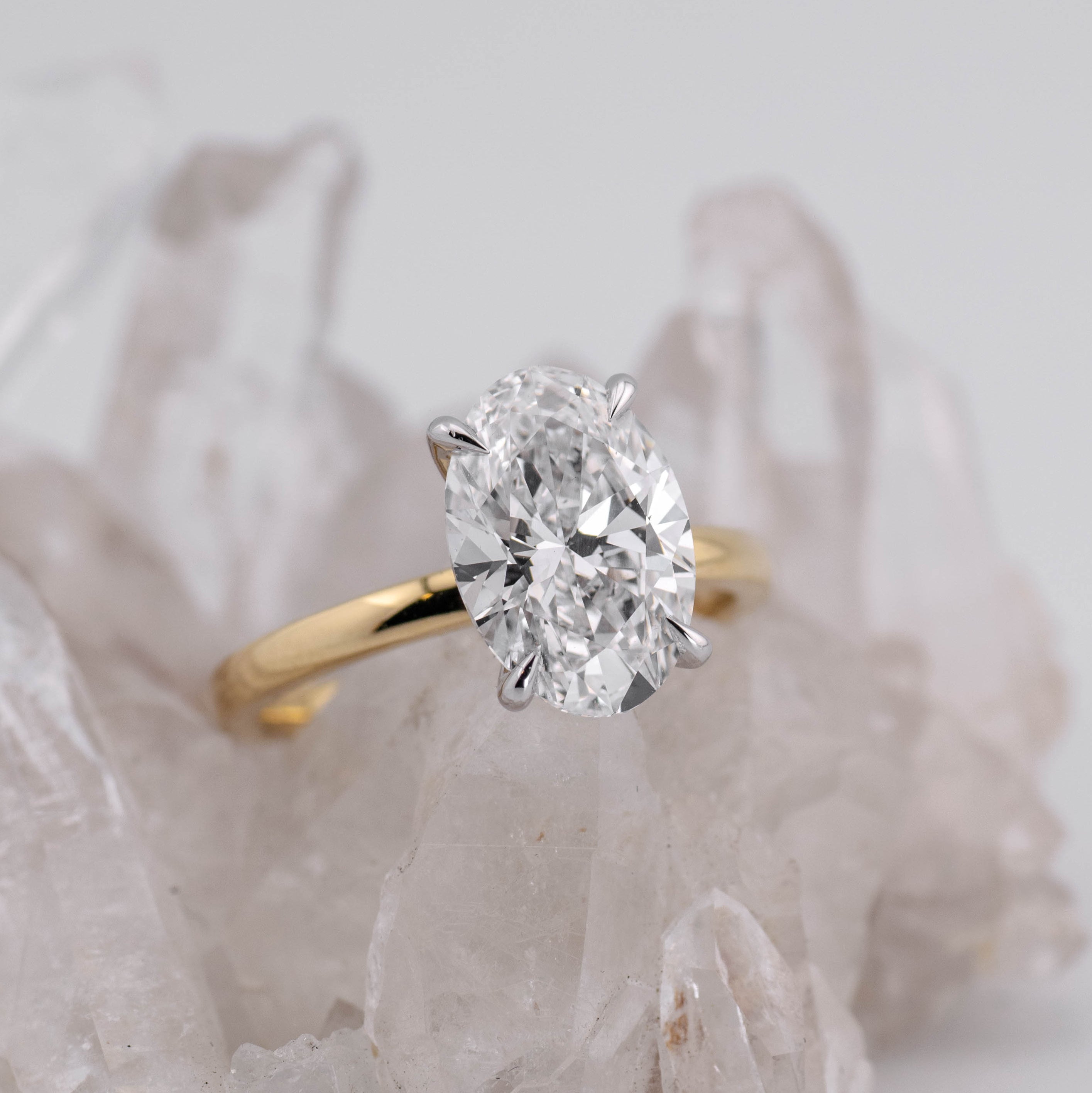 (Ready to Ship Size M) - Oval Solitaire 3.18ct F VVS2 in 2 Tone 18k